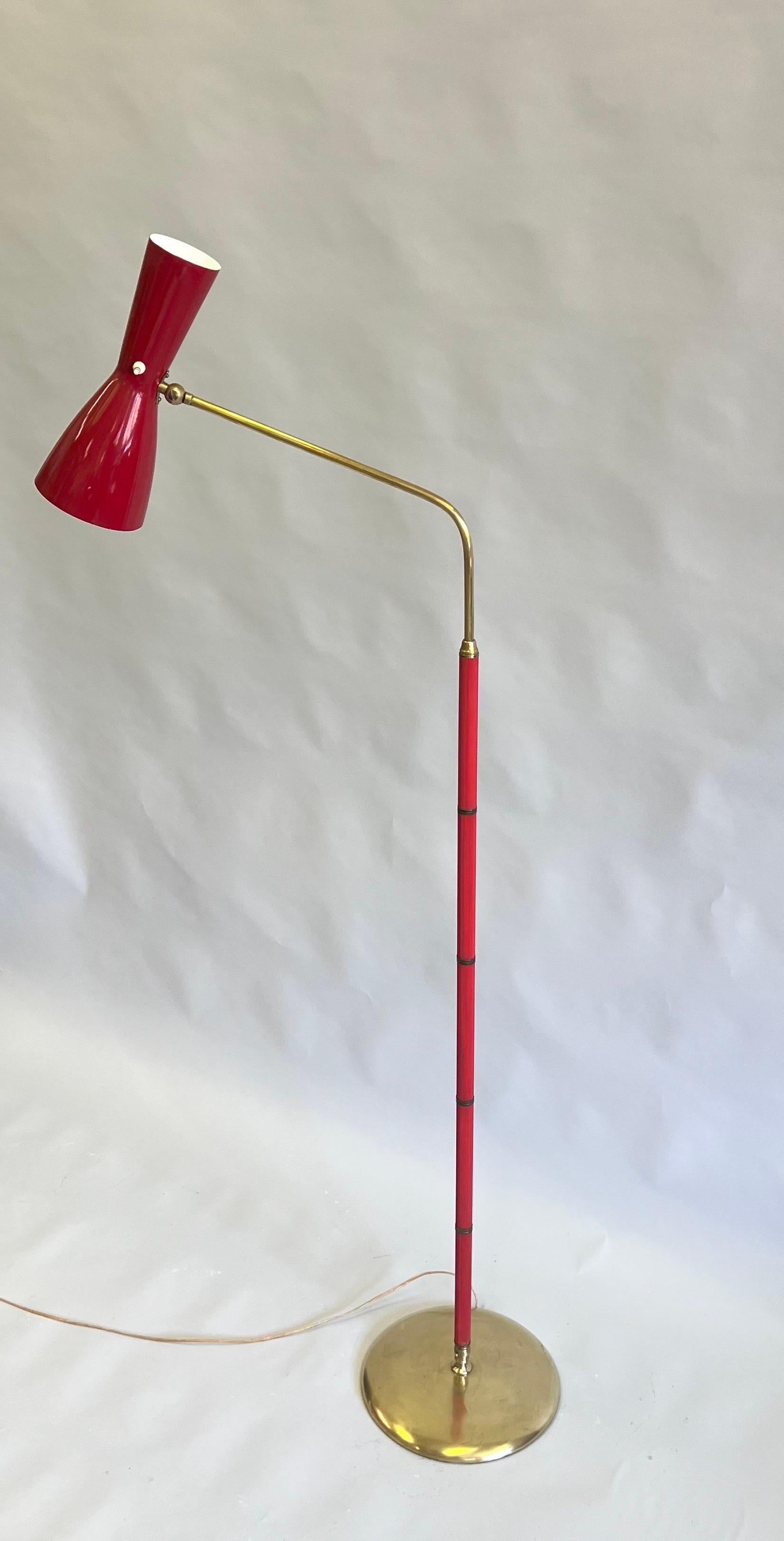 20th Century Italian Mid-Century Modern Articulating Floor Lamp, Vittoriano Vigano & Arteluce For Sale
