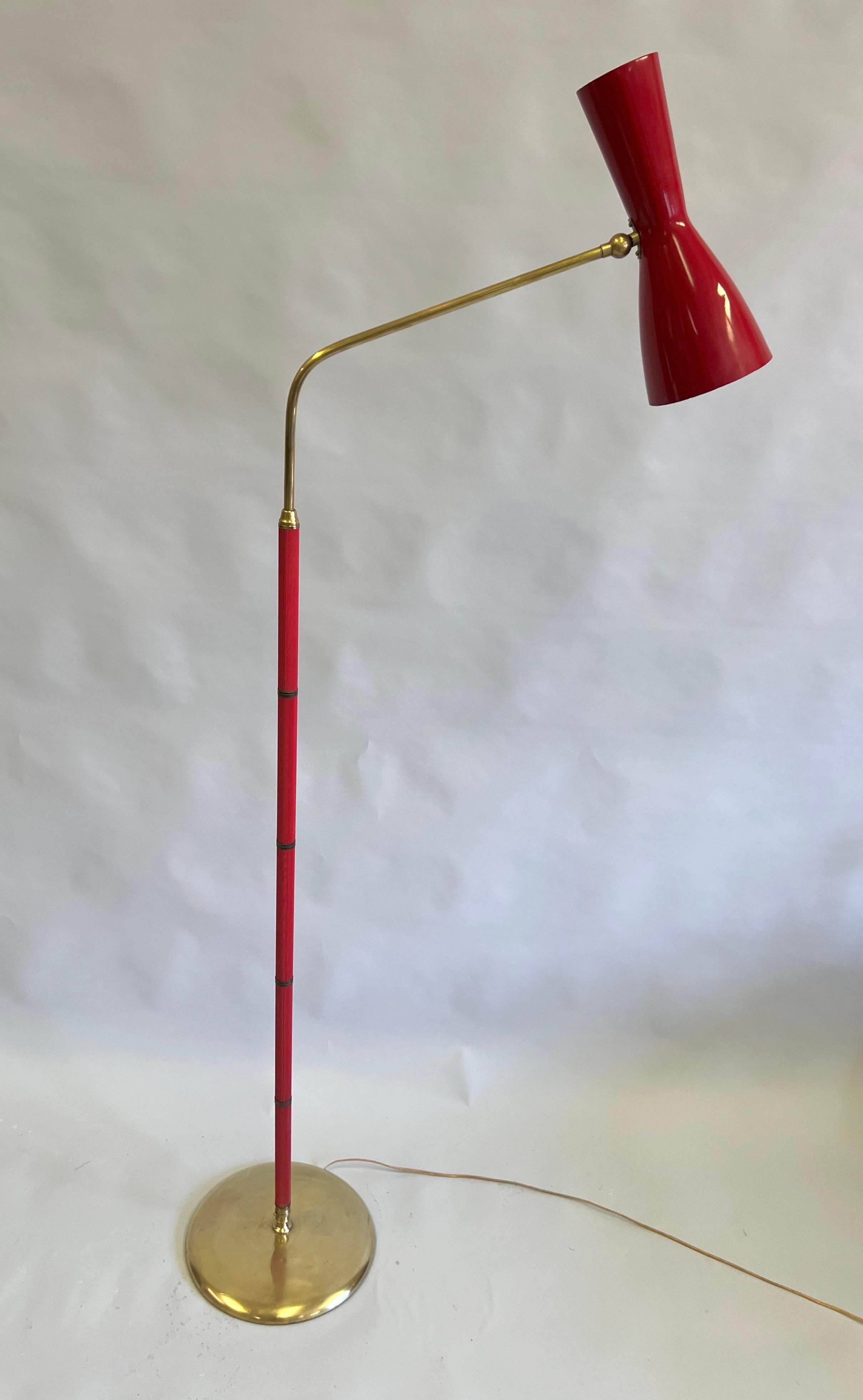 Metal Italian Mid-Century Modern Articulating Floor Lamp, Vittoriano Vigano & Arteluce For Sale