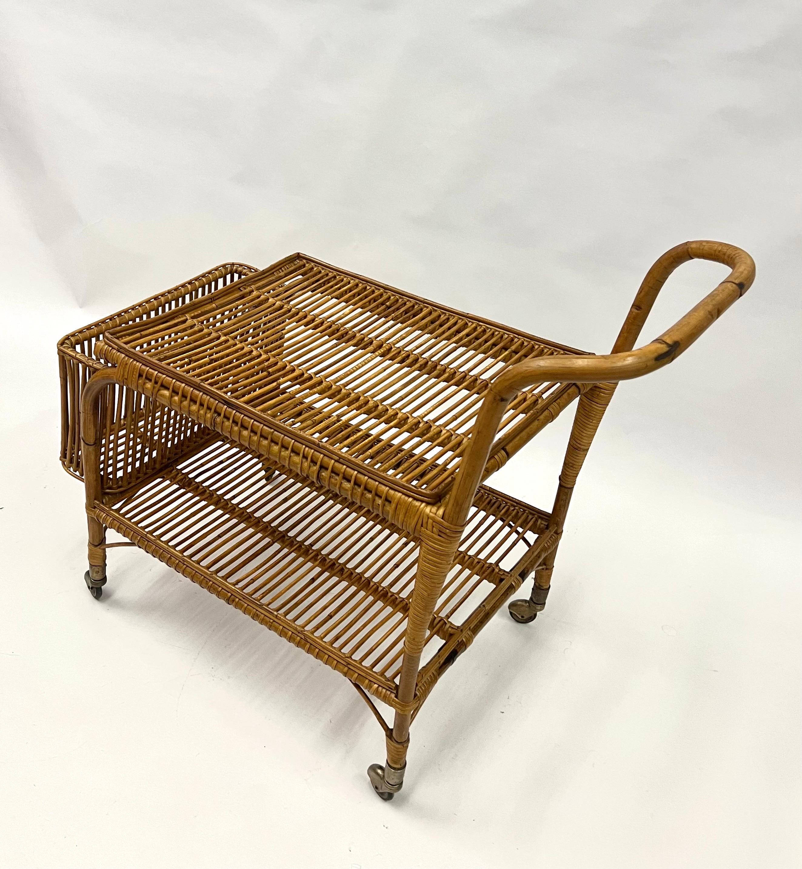 20ième siècle Chariot de bar/de service en bambou et rotin de Franco Albini, Italie, mi-siècle moderne en vente