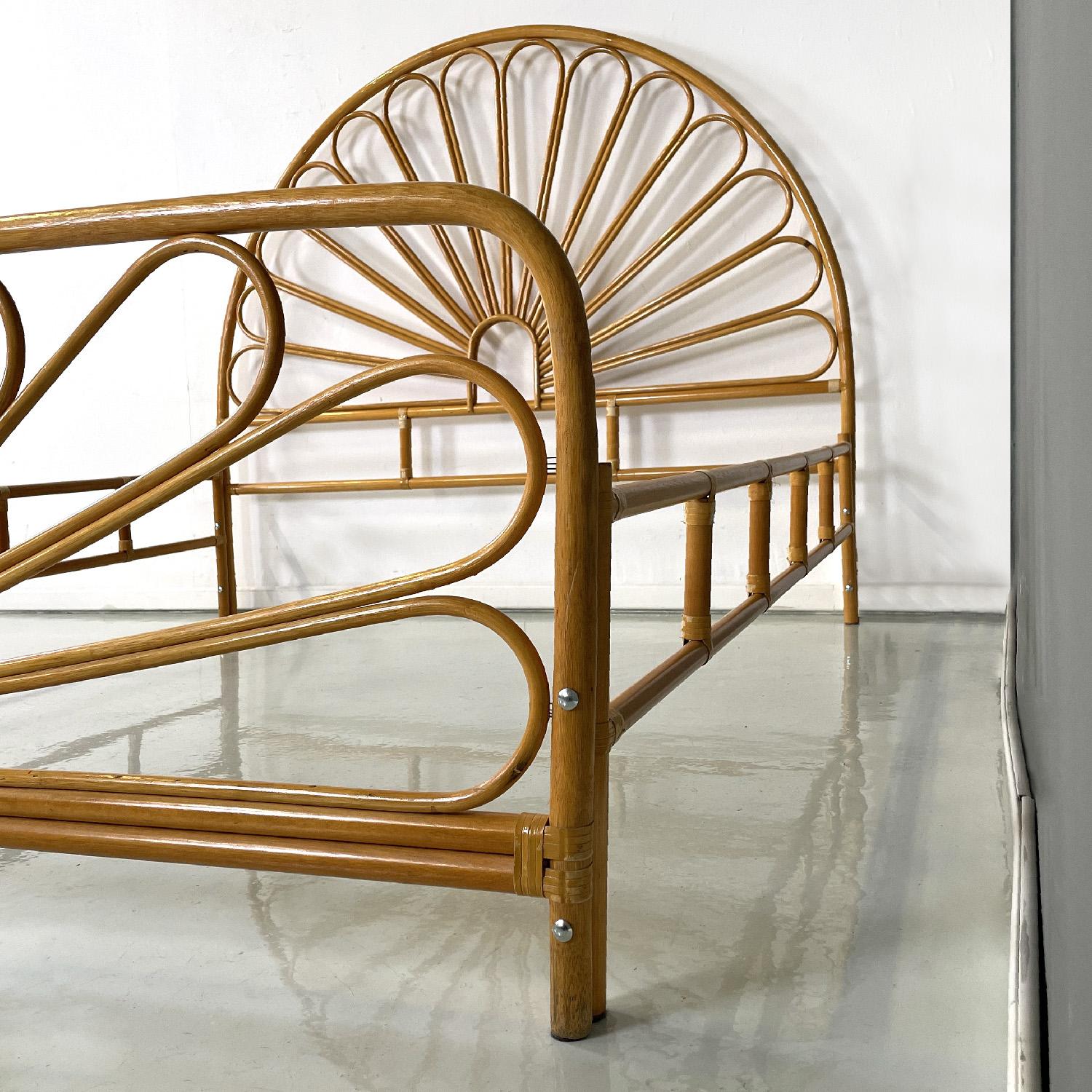 Italian mid-century modern bamboo double bed with decorations, 1950s For Sale 5