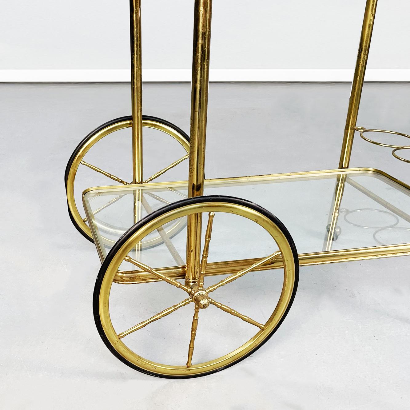 Italian Mid-Century Modern Bar Cart in Brass and Glass, 1950s For Sale 10