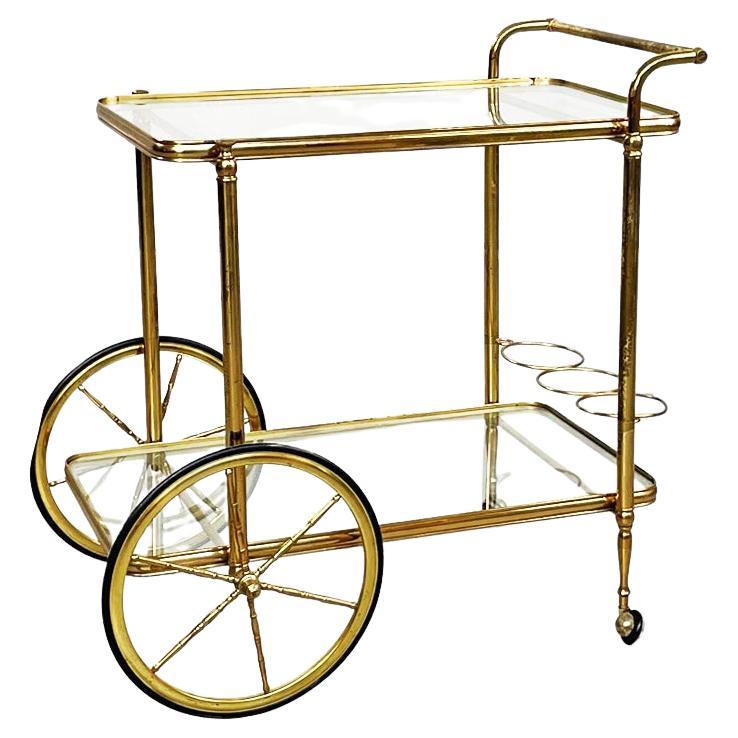 Italian Mid-Century Modern Bar Cart in Brass and Glass, 1950s For Sale
