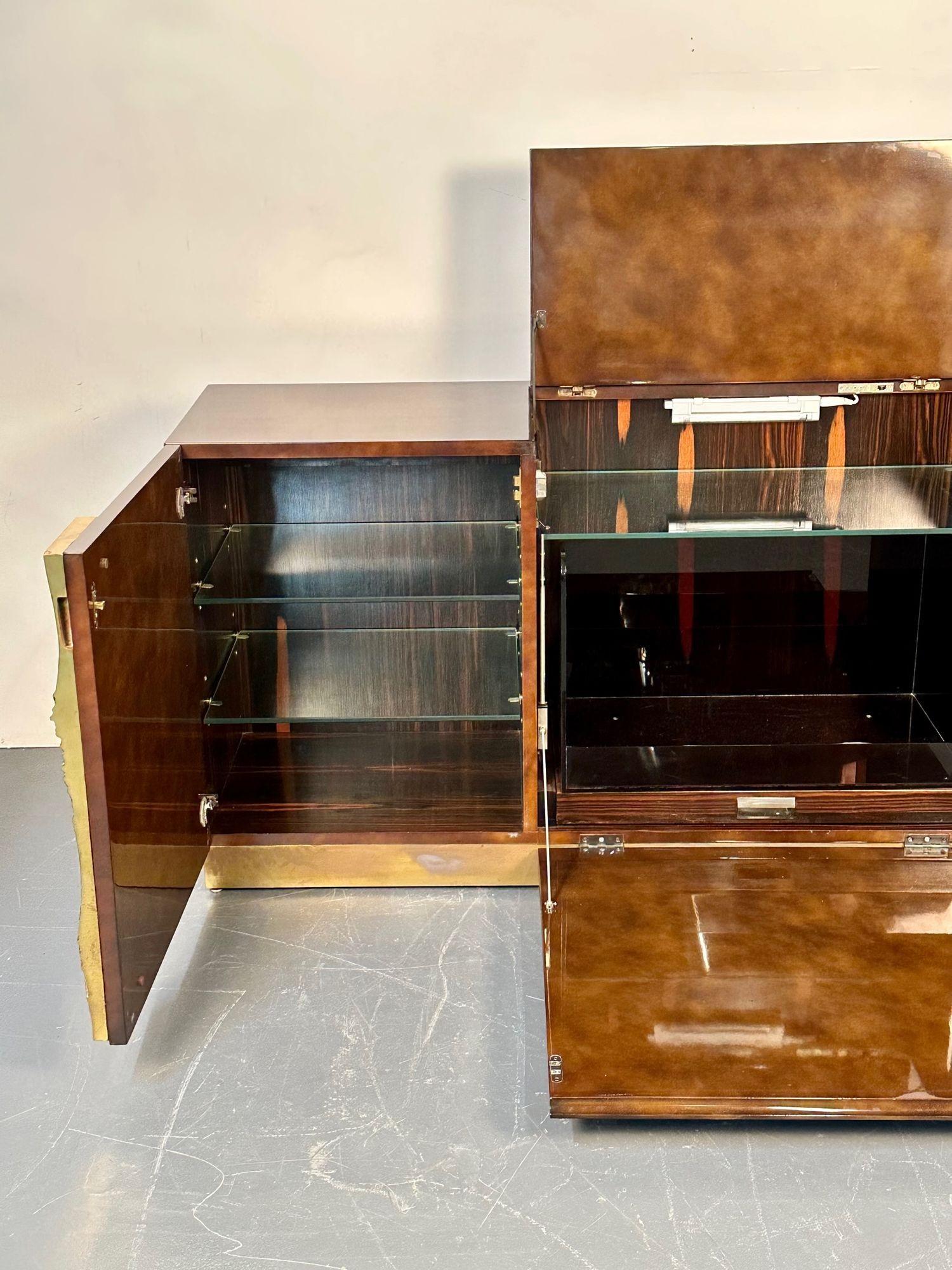 Italian Mid-Century Modern Bar / Entertainment Cabinet, Aldo Tura Style, Lacquer For Sale 8
