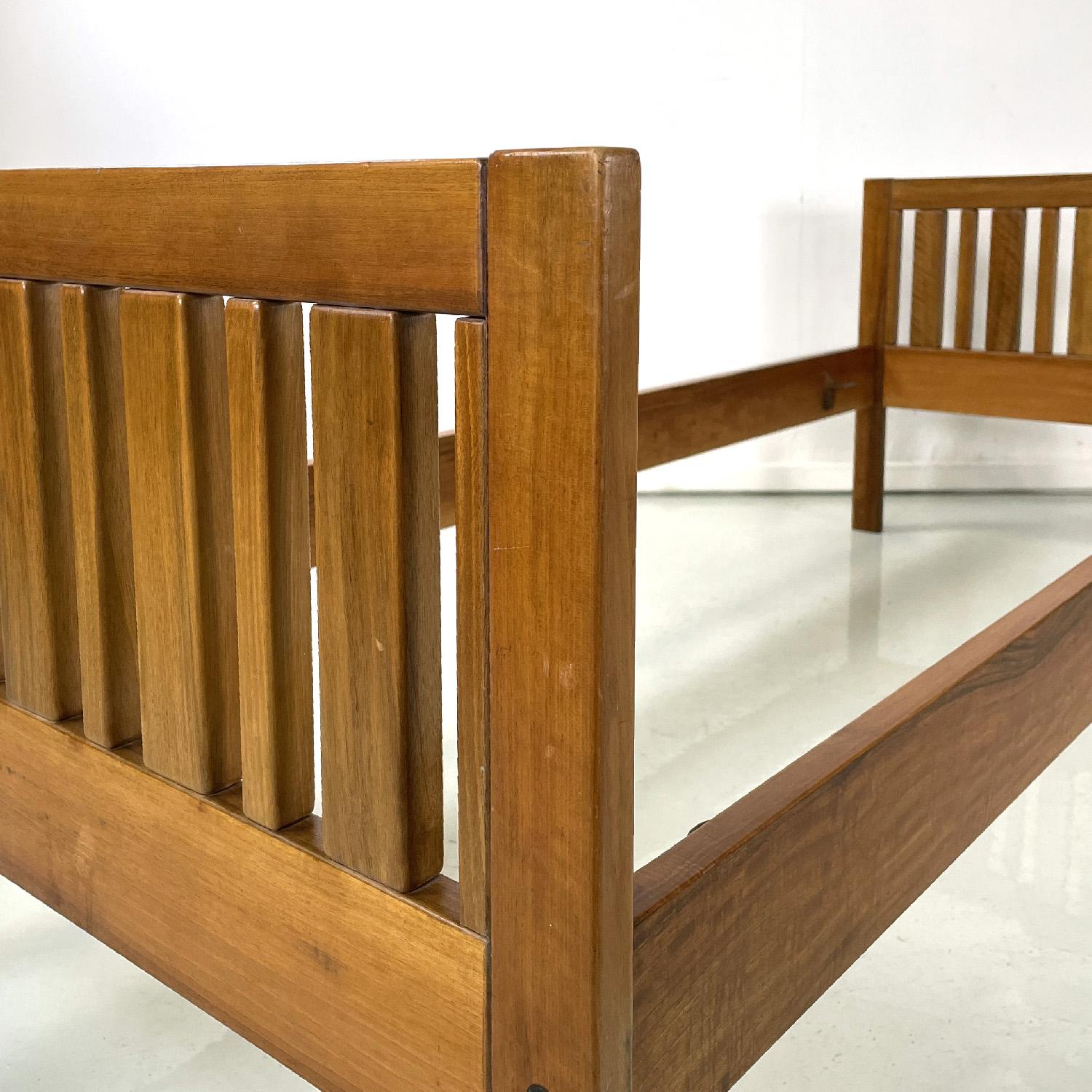 Italian mid-century modern bed by Ettore Sottsass for Poltronova, 1960s For Sale 6
