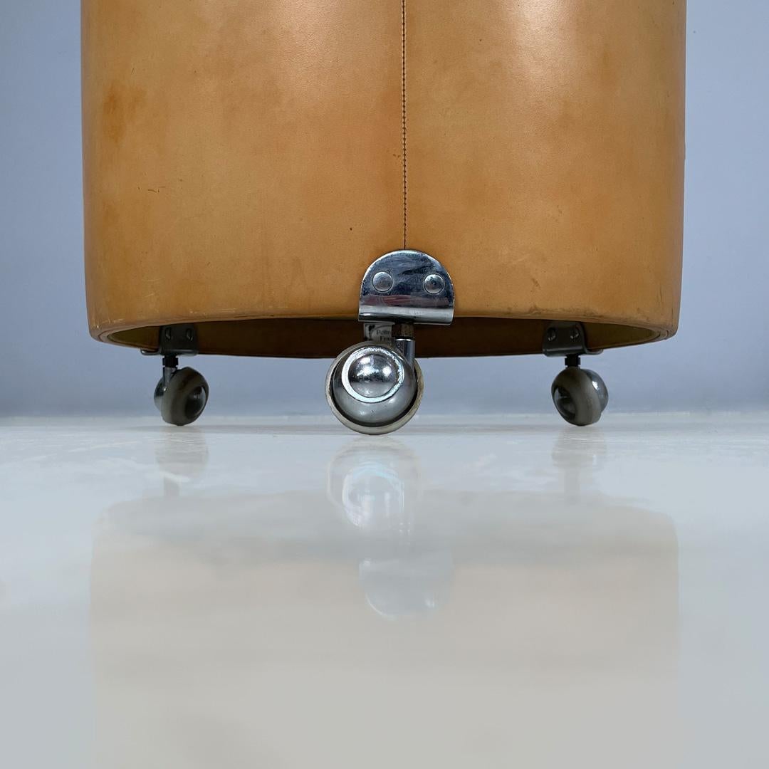 Italian Mid-century Modern Bedside tables Lullaby by Luigi Massoni , 1960s For Sale 1