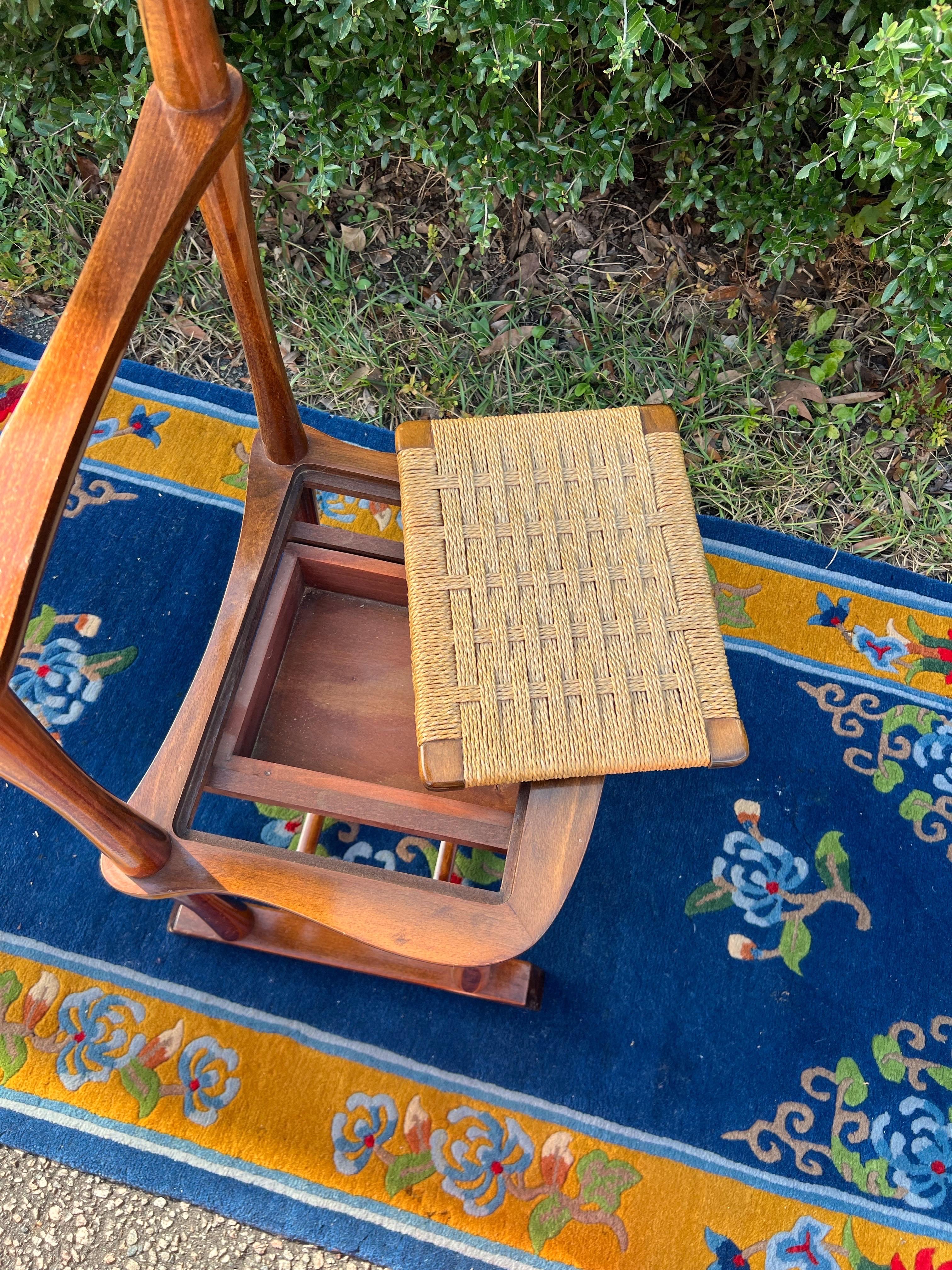 Chaise de valet italienne en hêtre moderne du milieu du siècle par SPQR en vente 8