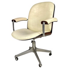 Vintage Italian mid-century modern beige office chair with wheels by Ico Parisi, 1960s