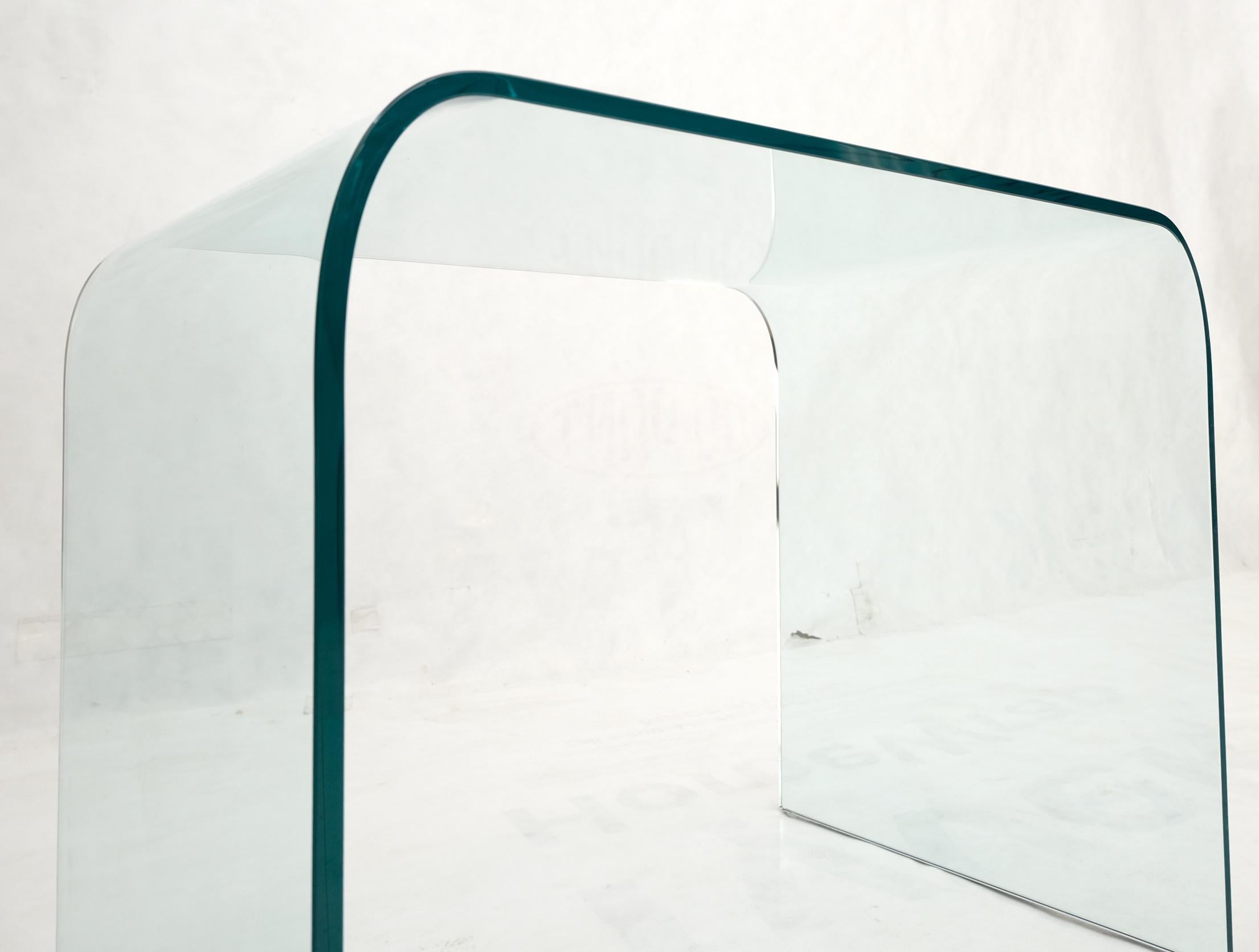 Italian Mid-Century Modern Bent Glass End Table Stand For Sale 8