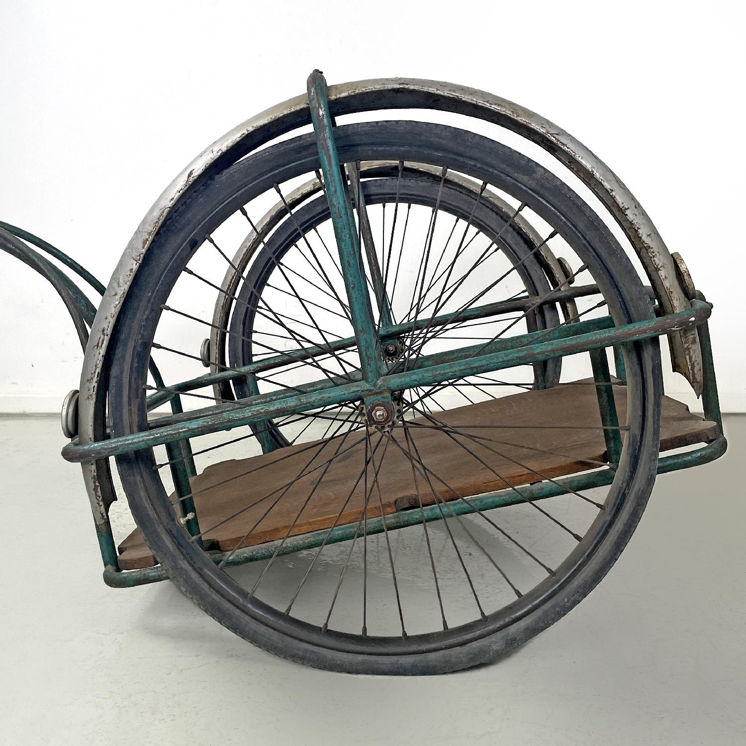 Italian mid-century modern bicycle trailer in metal and wood, 1960s in vendita 4