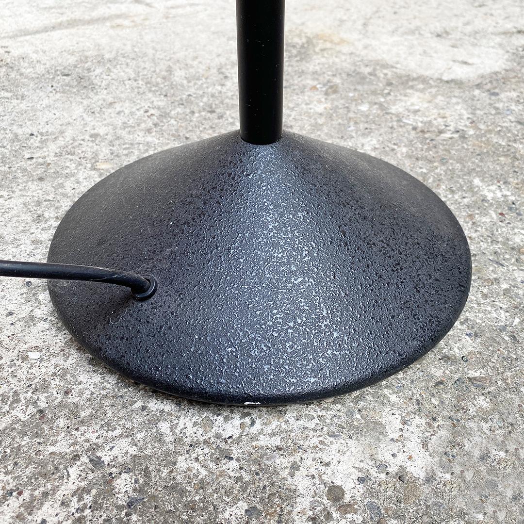 Italian Mid-Century Modern Black and Red Metal Floor Lamp by Tronconi, 1980s For Sale 6
