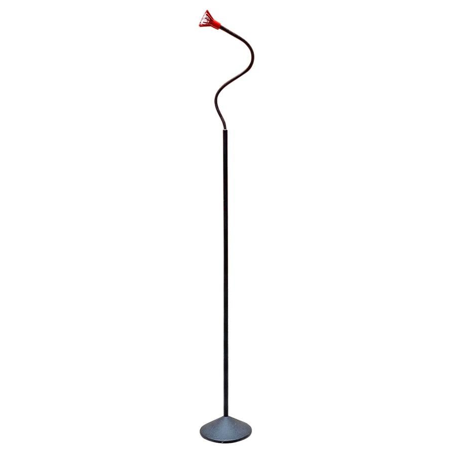 Italian Mid-Century Modern Black and Red Metal Floor Lamp by Tronconi, 1980s For Sale
