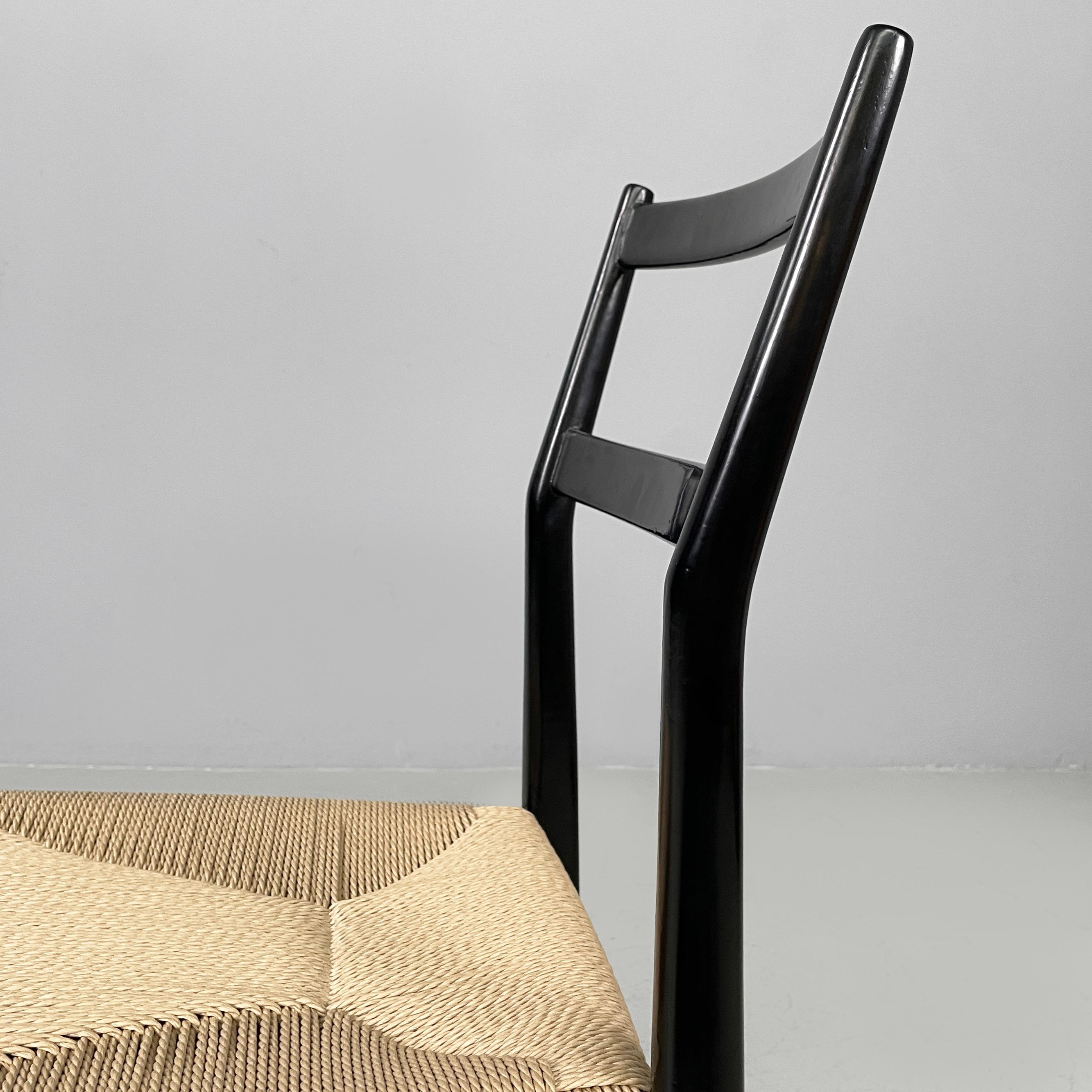 Italian mid-century modern black chairs Leggera by Gio Ponti for Cassina,  1960s in vendita 8