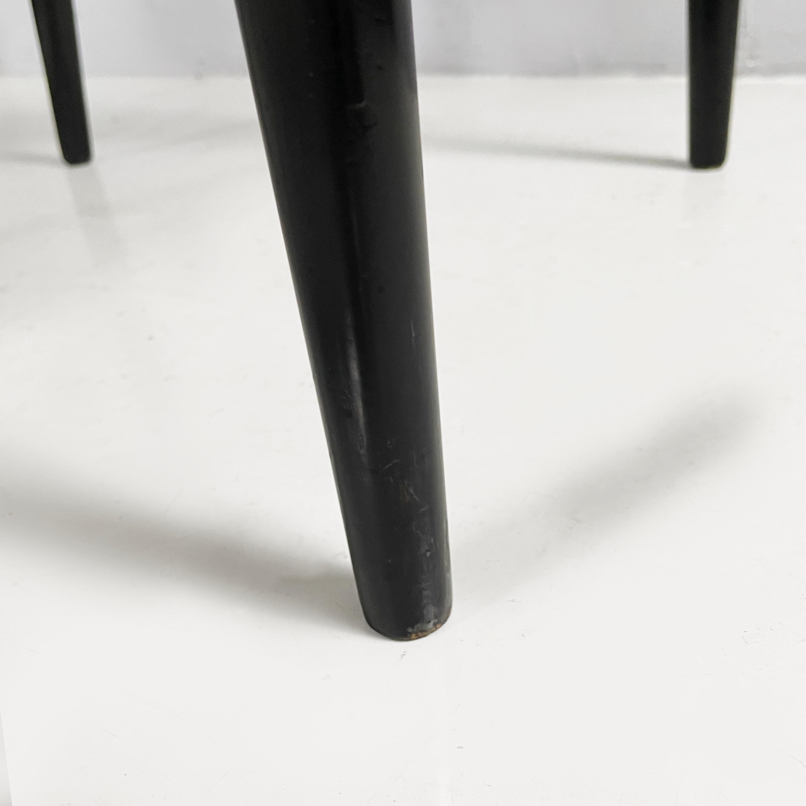 Italian mid-century modern black chairs Leggera by Gio Ponti for Cassina,  1960s in vendita 13