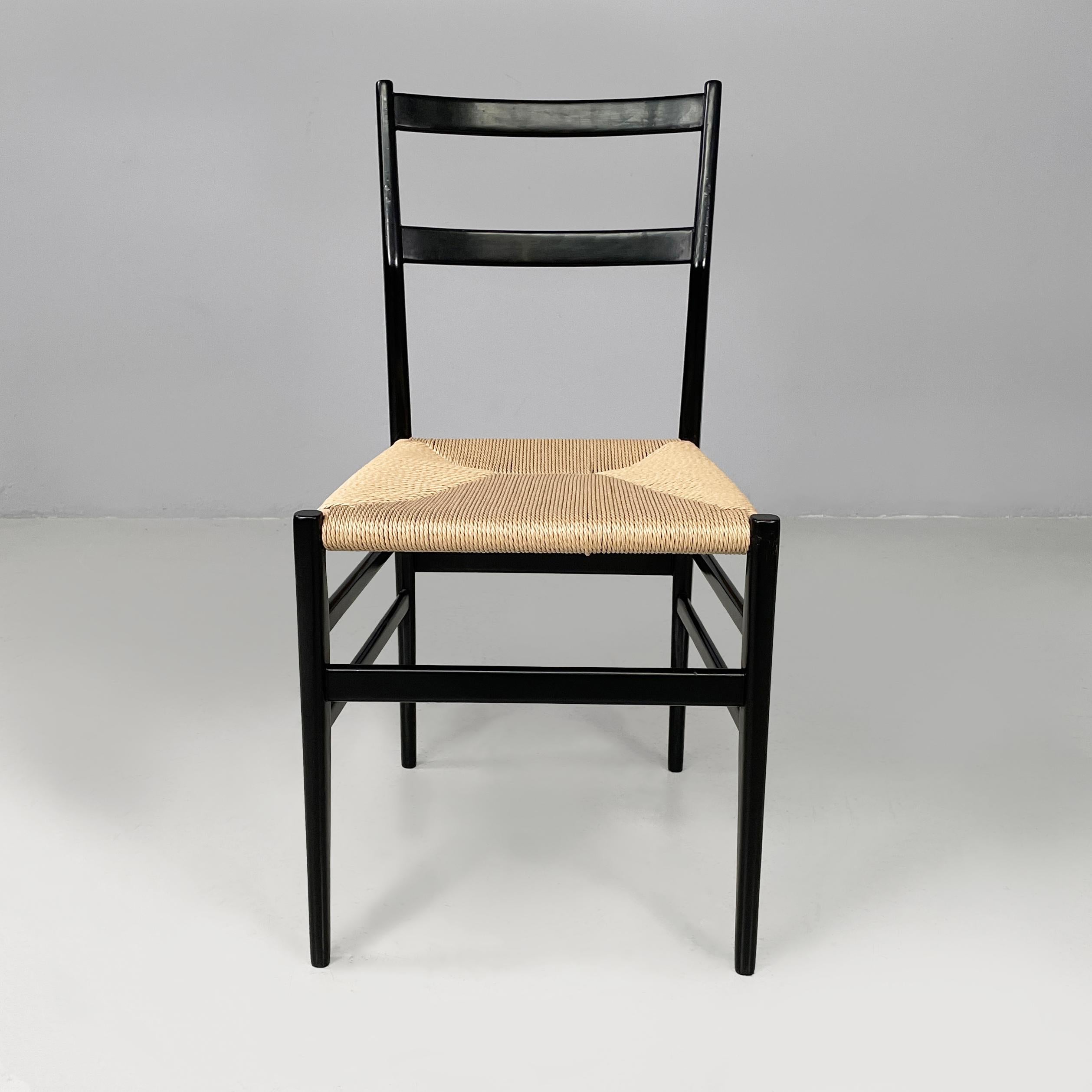 Italian mid-century modern black chairs Leggera by Gio Ponti for Cassina,  1960s In condizioni buone in vendita a MIlano, IT