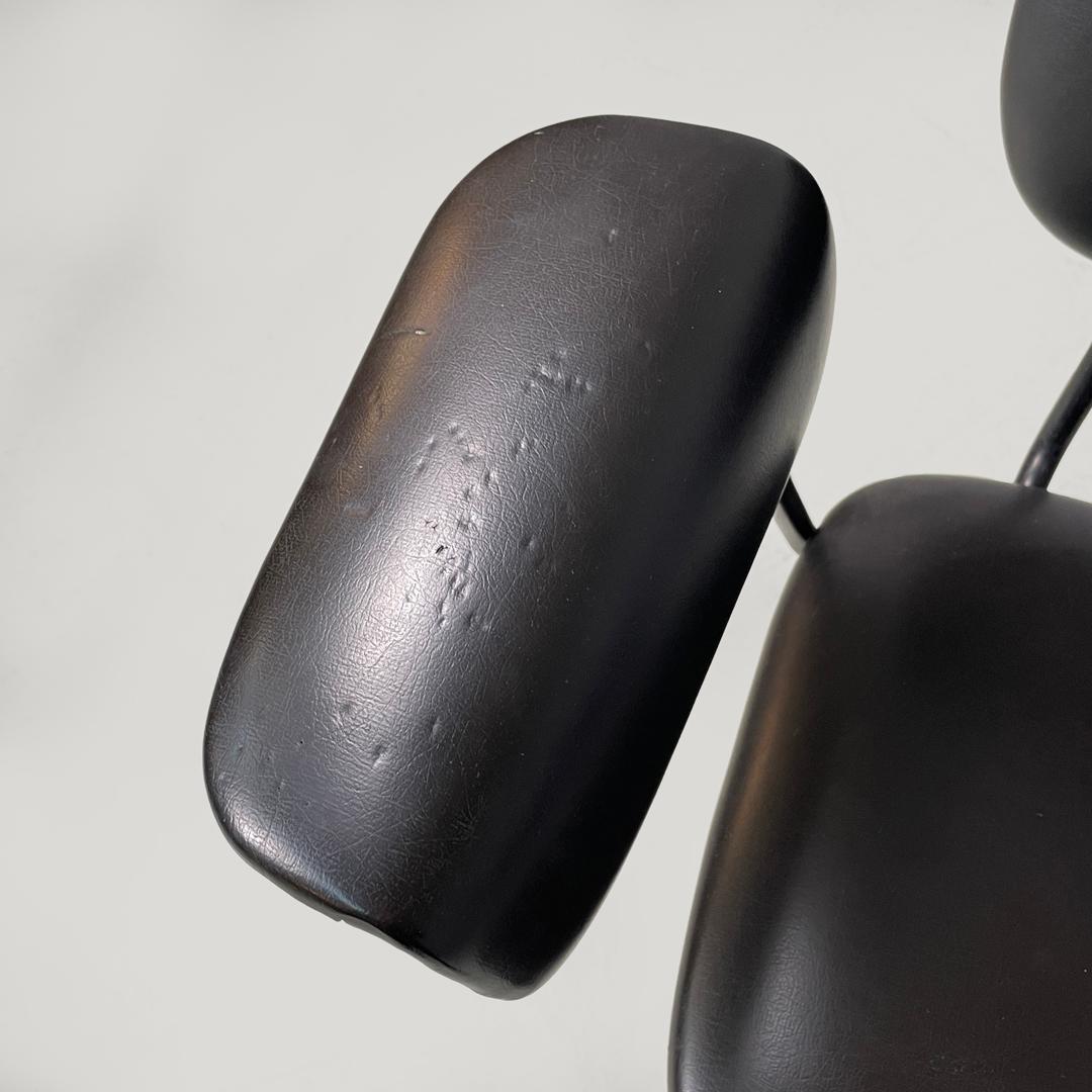 Italian mid-century modern black faux leather and black metal chair, 1960s For Sale 8
