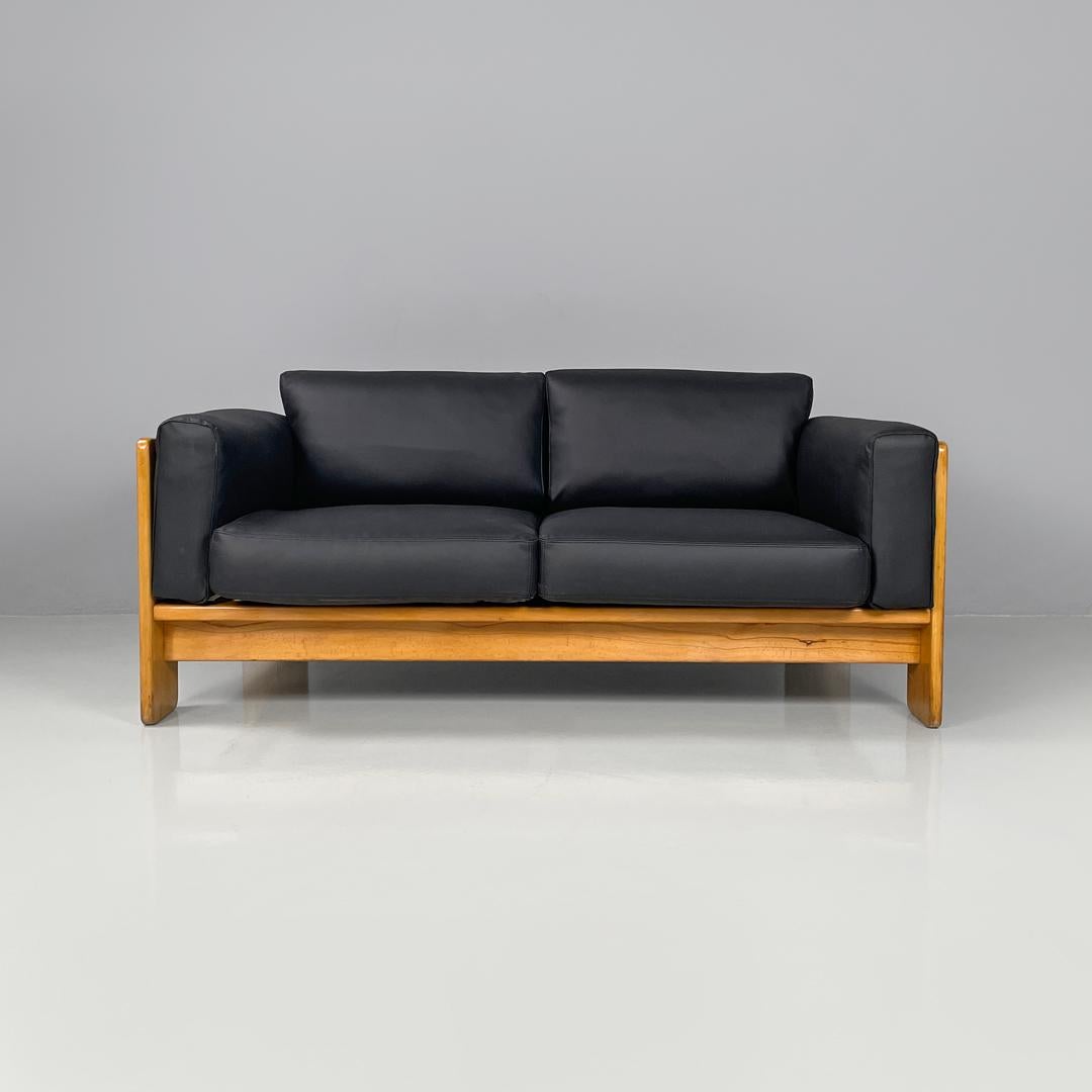Mid-Century moderno Divano italiano in ecopelle nera della metà del secolo scorso Bastiano Scarpa Gavina 1960 in vendita