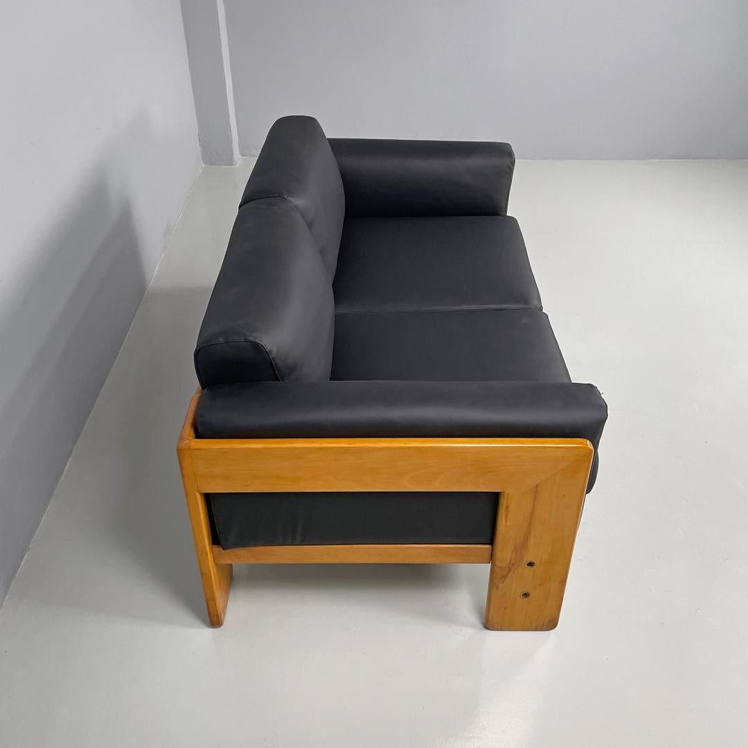 Divano italiano in ecopelle nera della metà del secolo scorso Bastiano Scarpa Gavina 1960 in vendita 2