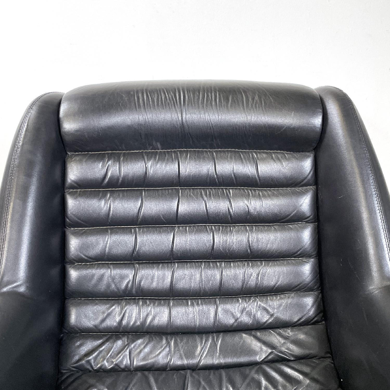 Italian mid-century modern black leather armchair Cesare Casati for Arflex 1960s For Sale 5