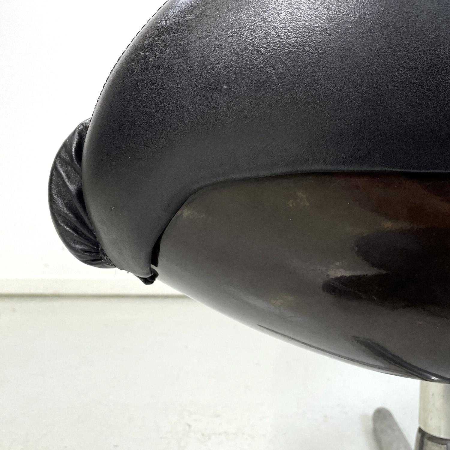 Italian mid-century modern black leather armchair Cesare Casati for Arflex 1960s For Sale 8