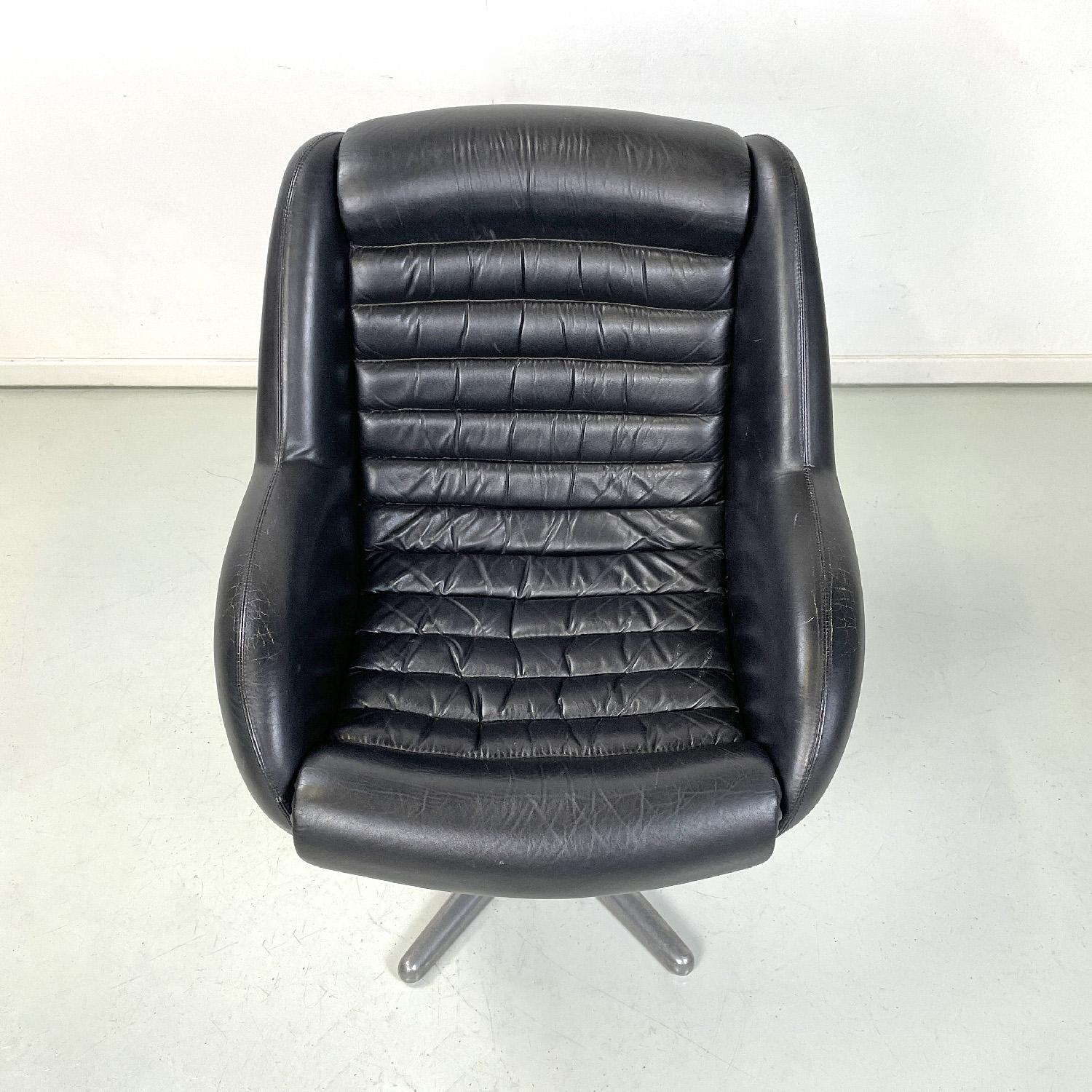 Metal Italian mid-century modern black leather armchair Cesare Casati for Arflex 1960s For Sale