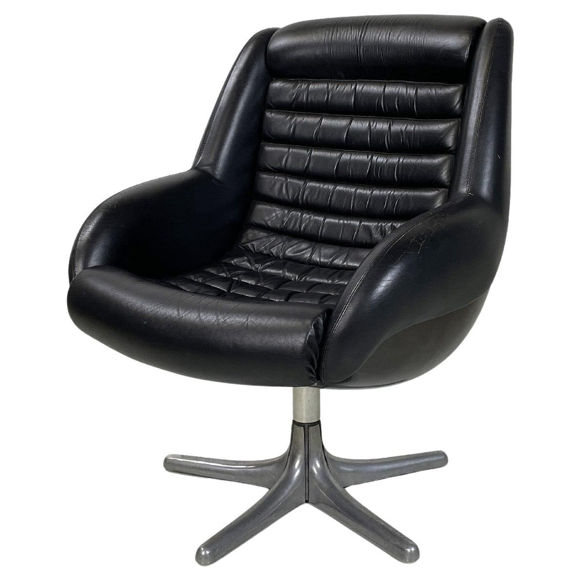 Italian mid-century modern black leather armchair Cesare Casati for Arflex 1960s For Sale