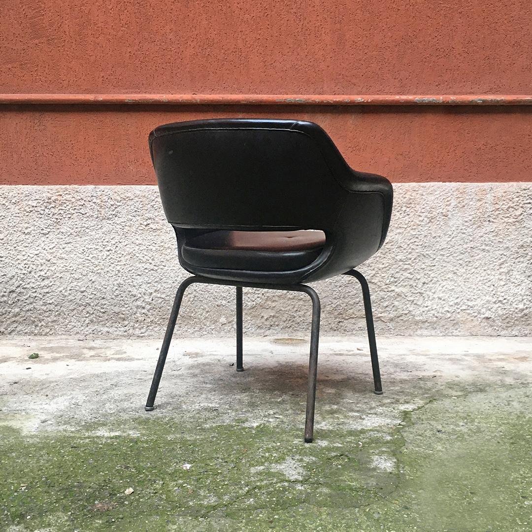 Italian Mid-Century Modern Black Leather Armchairs by Cassina, 1970s 1