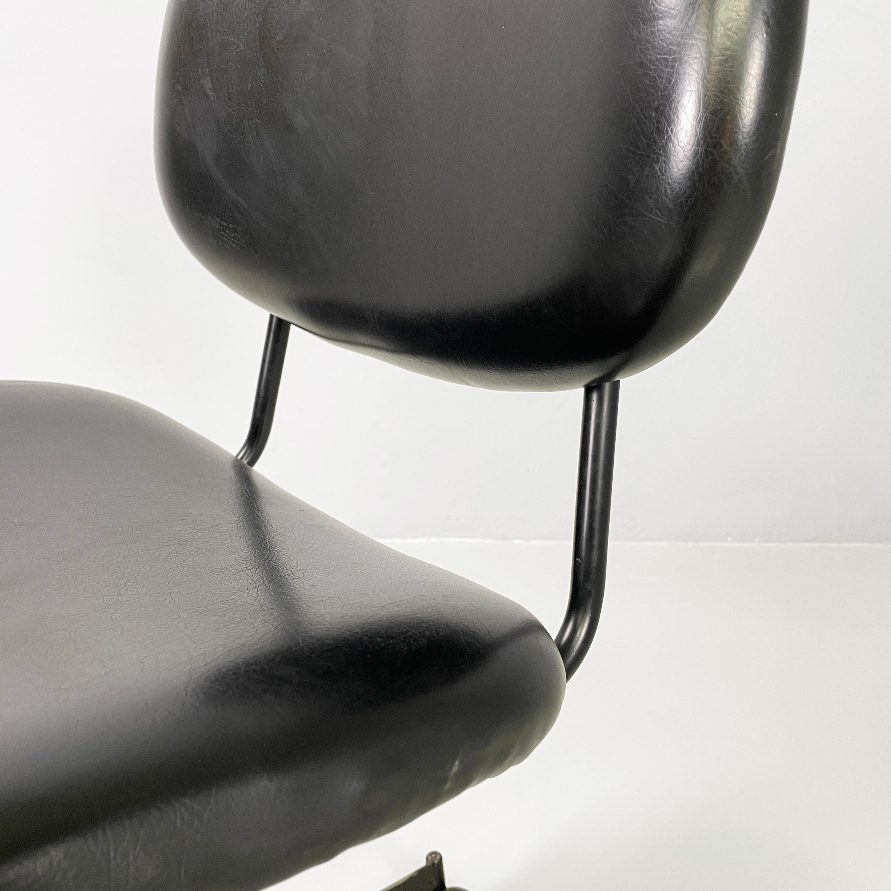 Cuir noir italien moderne du milieu du siècle  chaise de bureau en métal d'Olivetti, années 1960 en vente 1