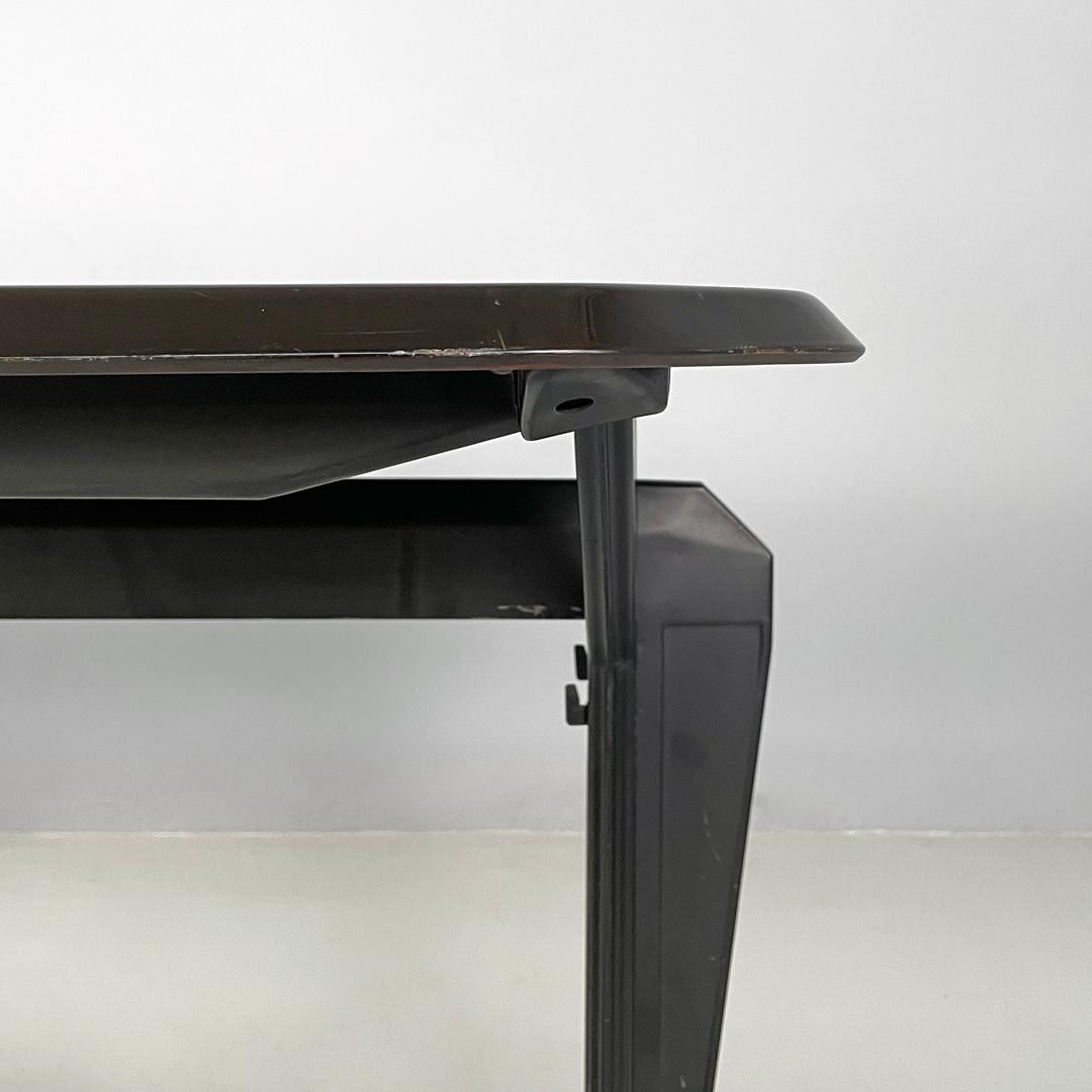 Escritorio italiano moderno de mediados de siglo en metal laminado negro Arco BBPR Olivetti, años 60 en venta 1