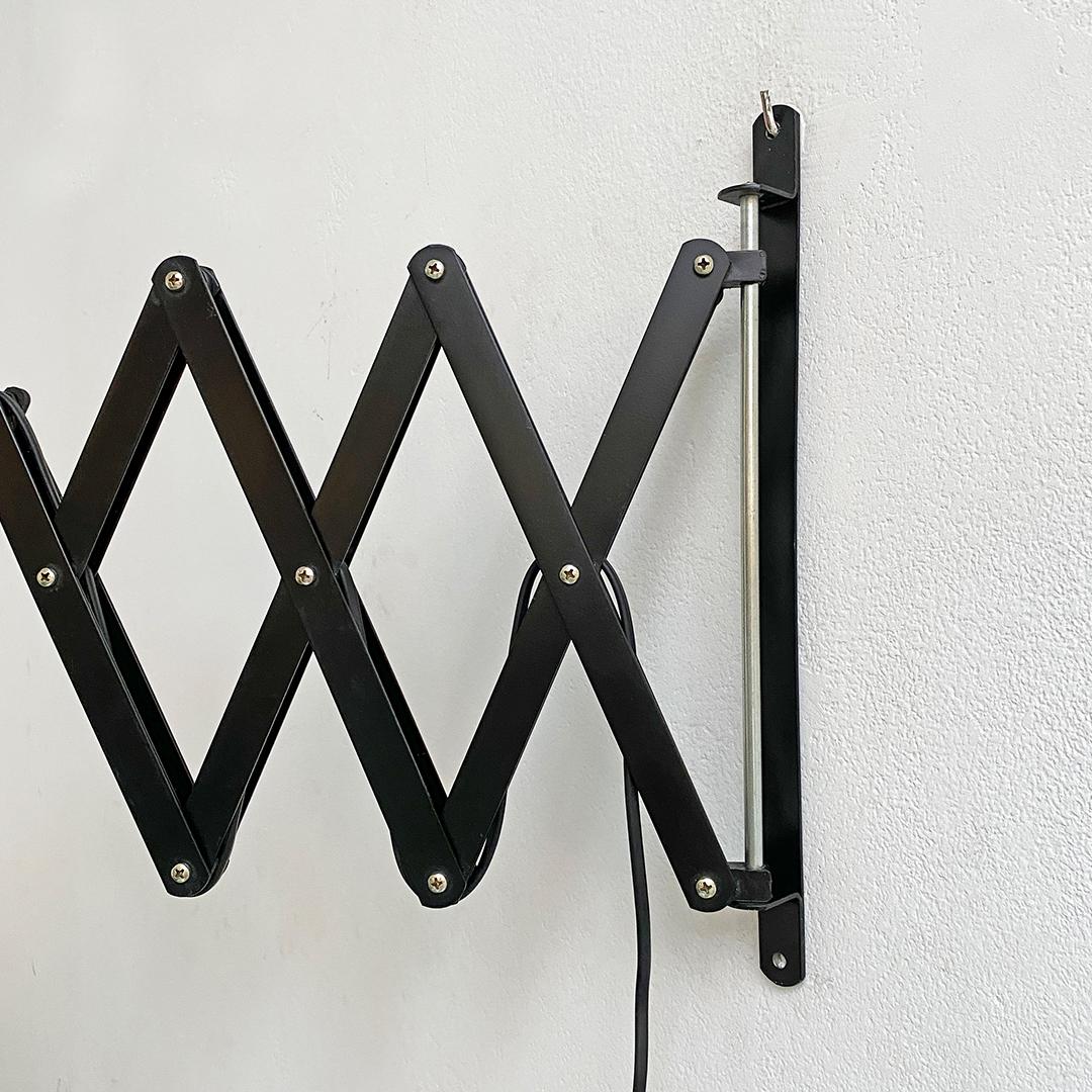 Metal Italian Mid-Century Modern Black Pantograph Wall Lamp with Adjustable, 1970s For Sale