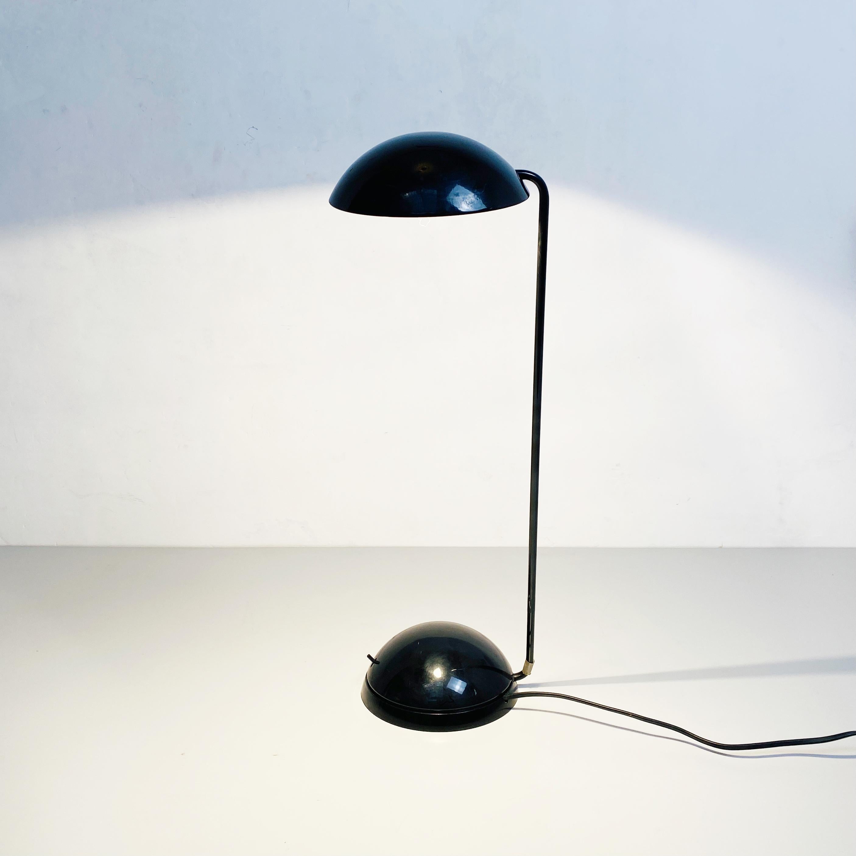 Lampe de bureau italienne en plastique noir, moderne du milieu du siècle dernier, années 1980 1