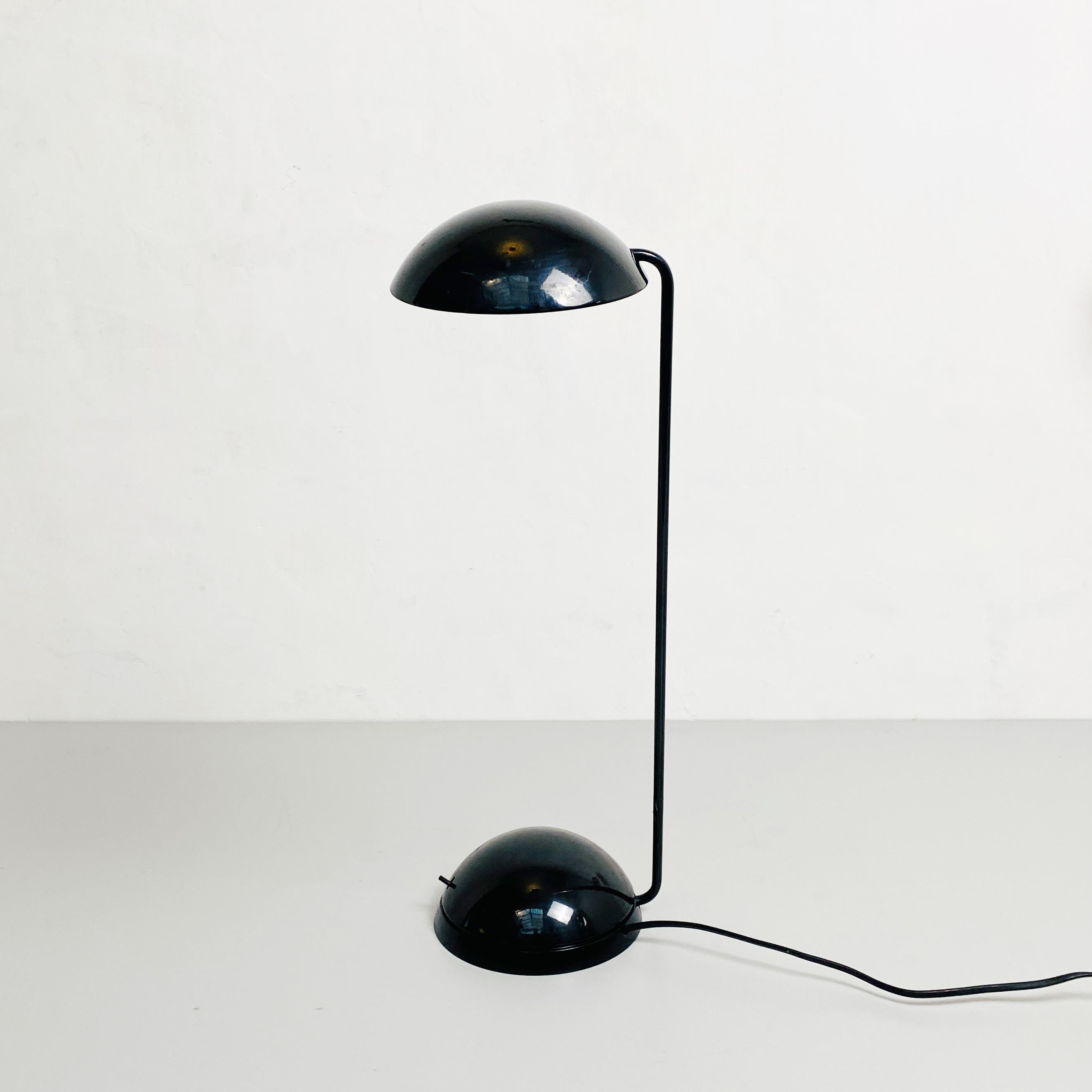 Lampe de bureau italienne en plastique noir, moderne du milieu du siècle dernier, années 1980 2