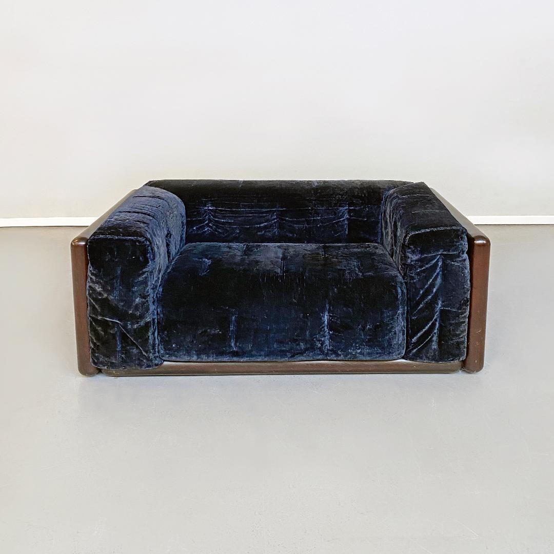 Late 20th Century Italian Mid-Century Modern Blue Corduroy Sofa Cornaro by C. Scarpa, Gavina, 1973