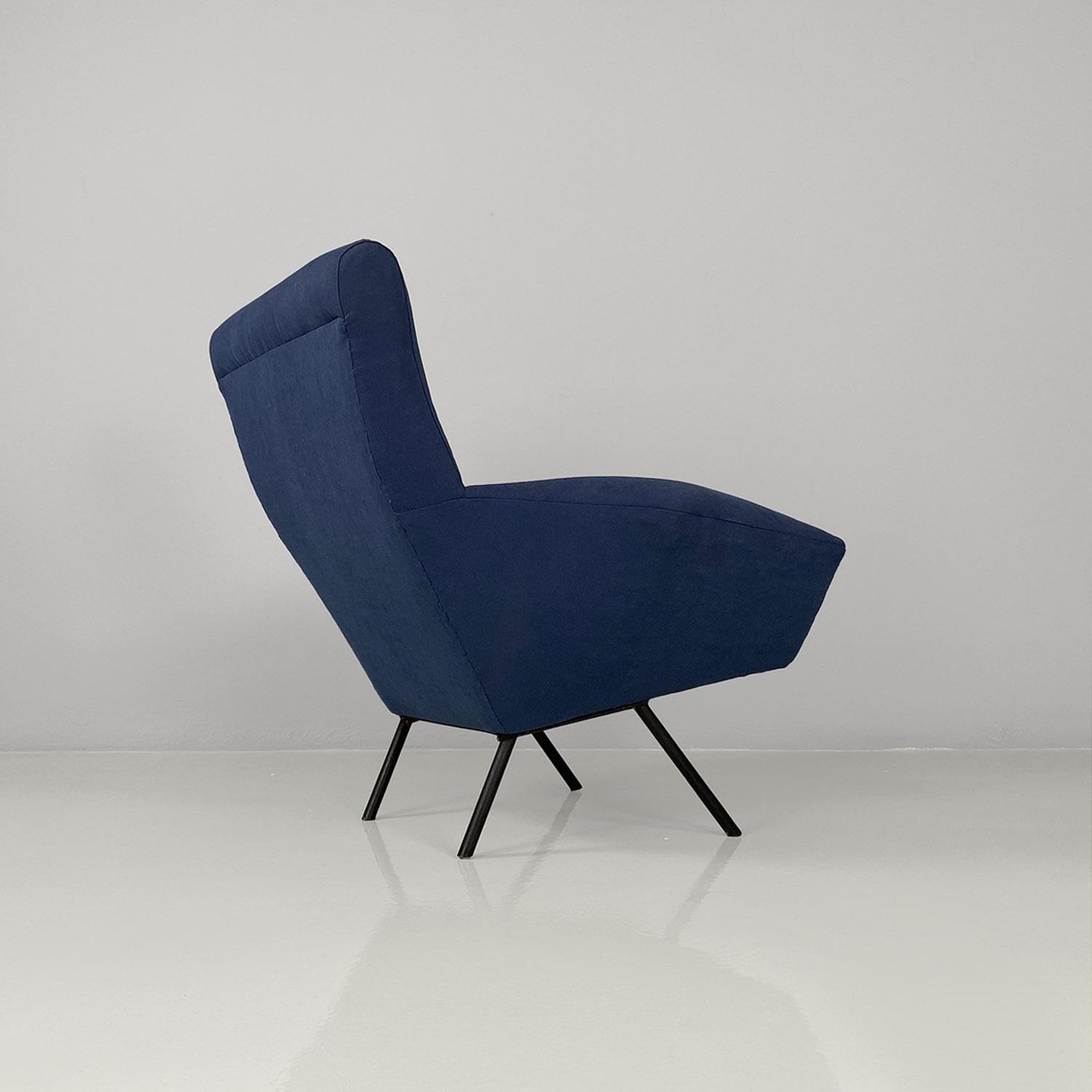 Italian mid-century modern blue fabric and black metal armchairs, 1960s For Sale 2