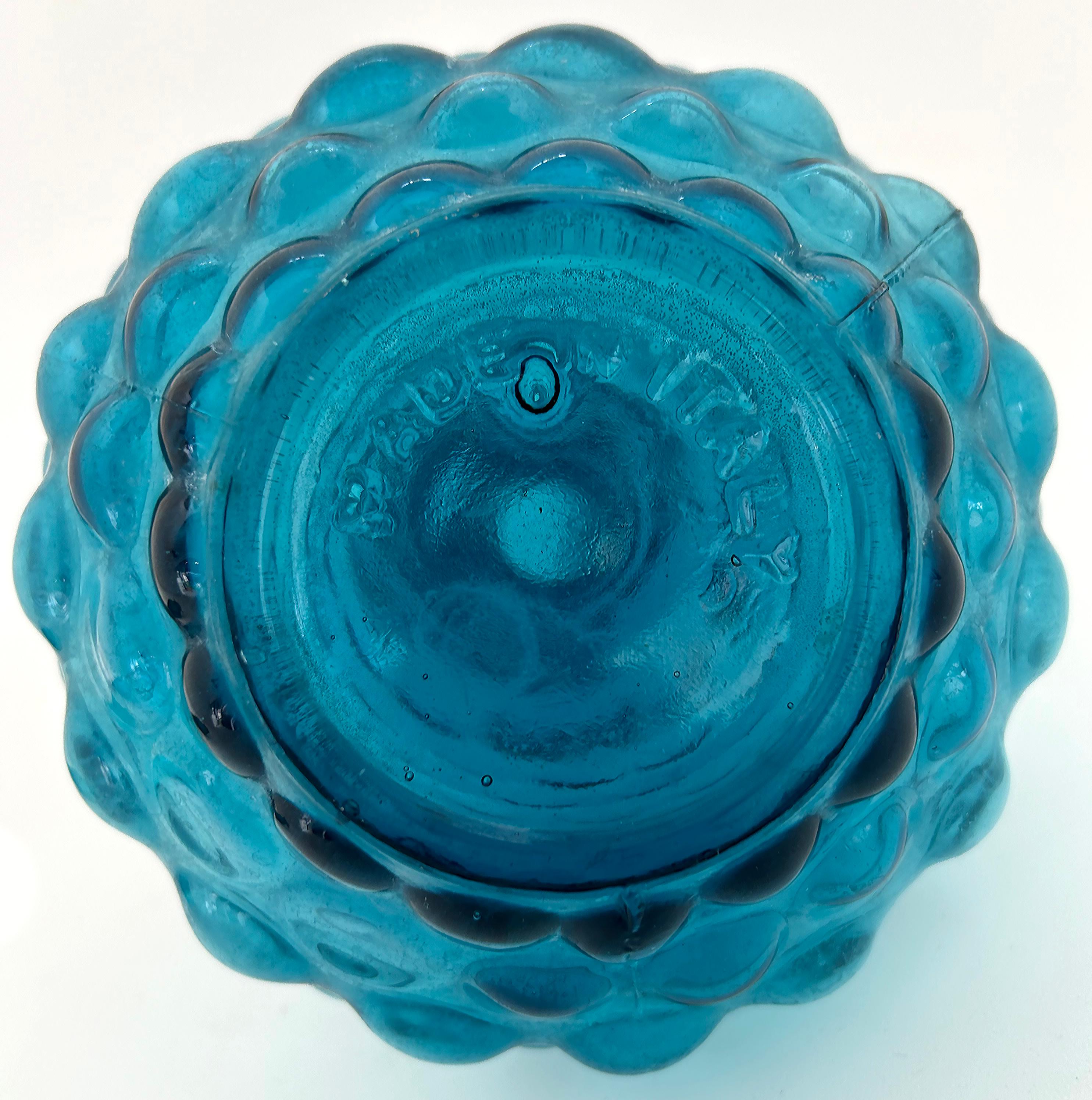 Decantador y tapón de vidrio burbuja Hobnail azul italiano moderno de mediados de siglo en venta 3