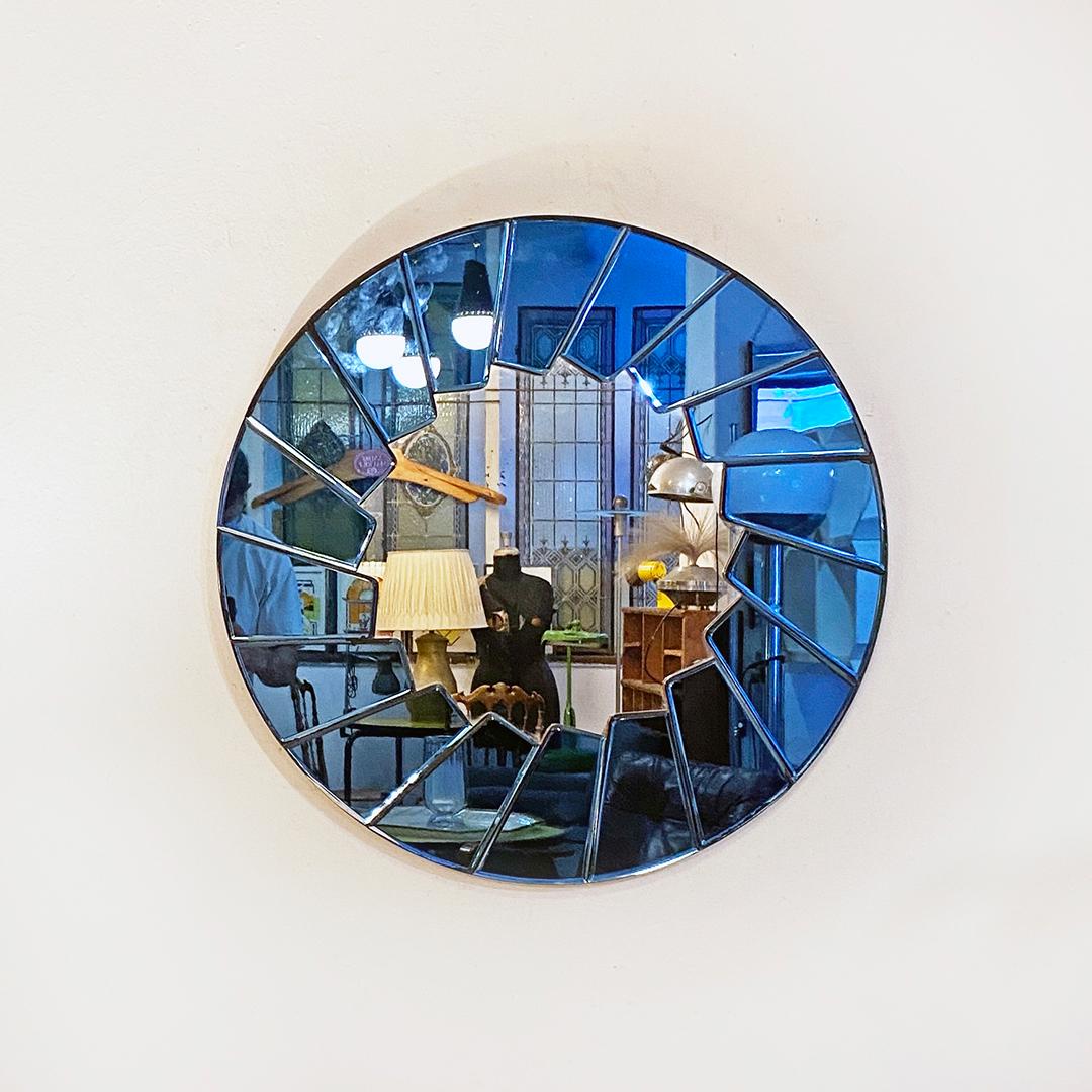 Italian Mid-Century Modern Blue Round Mirror with Glass Frame, 1960s In Good Condition For Sale In MIlano, IT