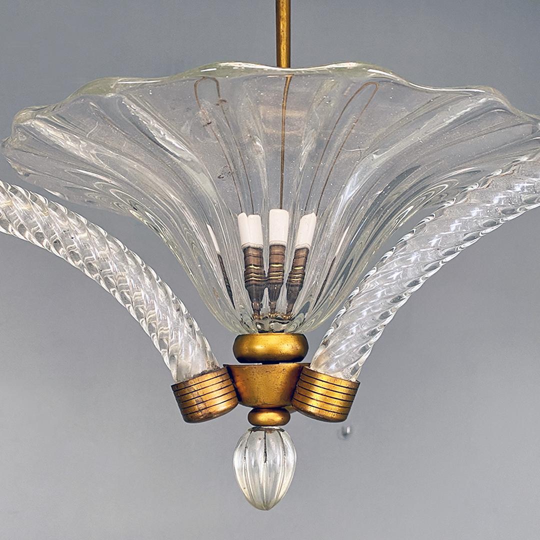 Italian mid century modern brass and art glass chandelier, 1940s For Sale 3