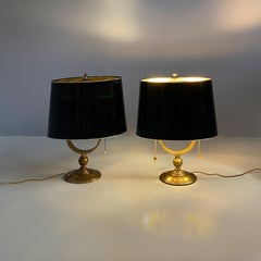 Lampes de table ou abat jour italiennes du milieu du siècle dernier en laiton et noir brillant années 1940