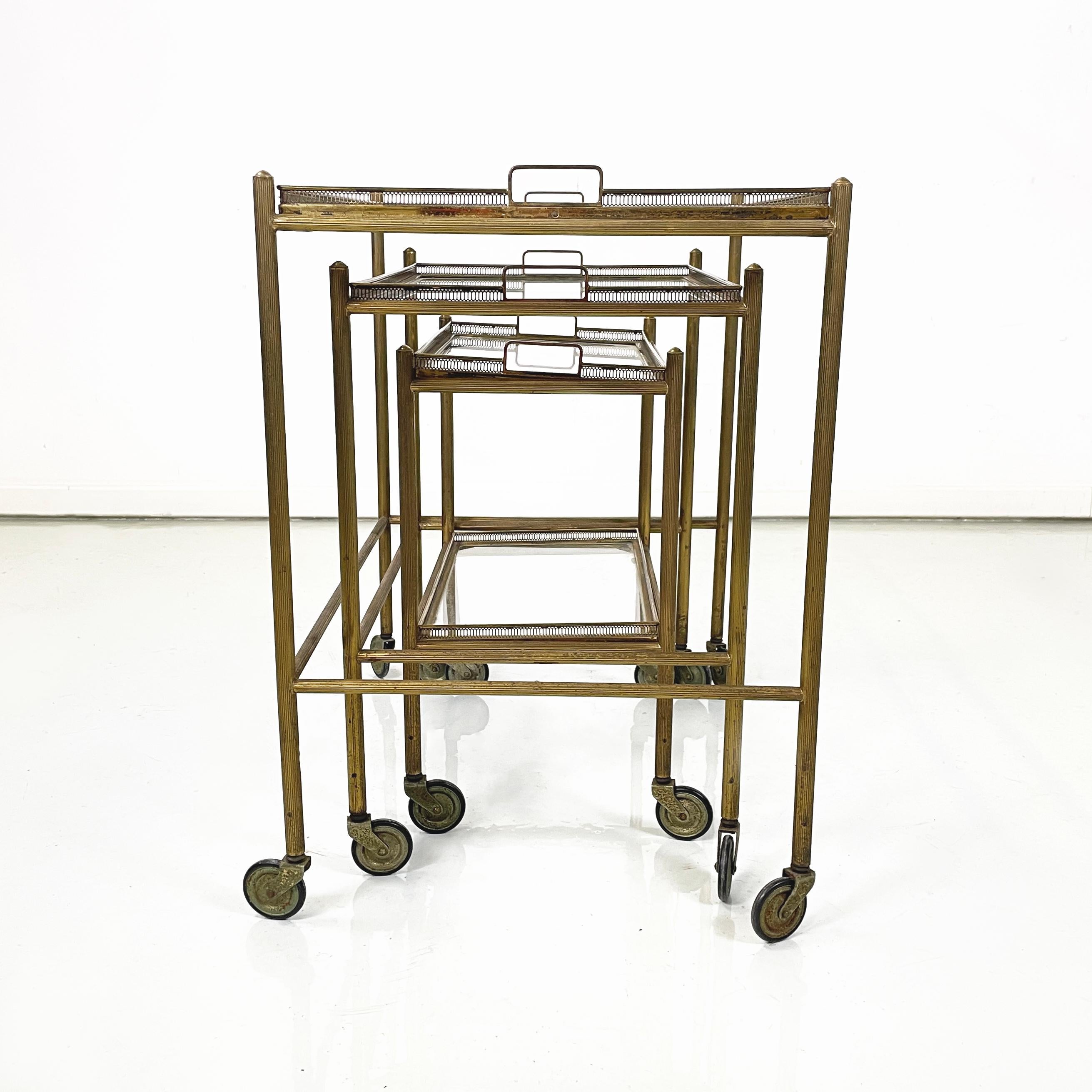 Mid-Century Modern Italian mid-century modern Brass and glass carts with tray, 1960s For Sale