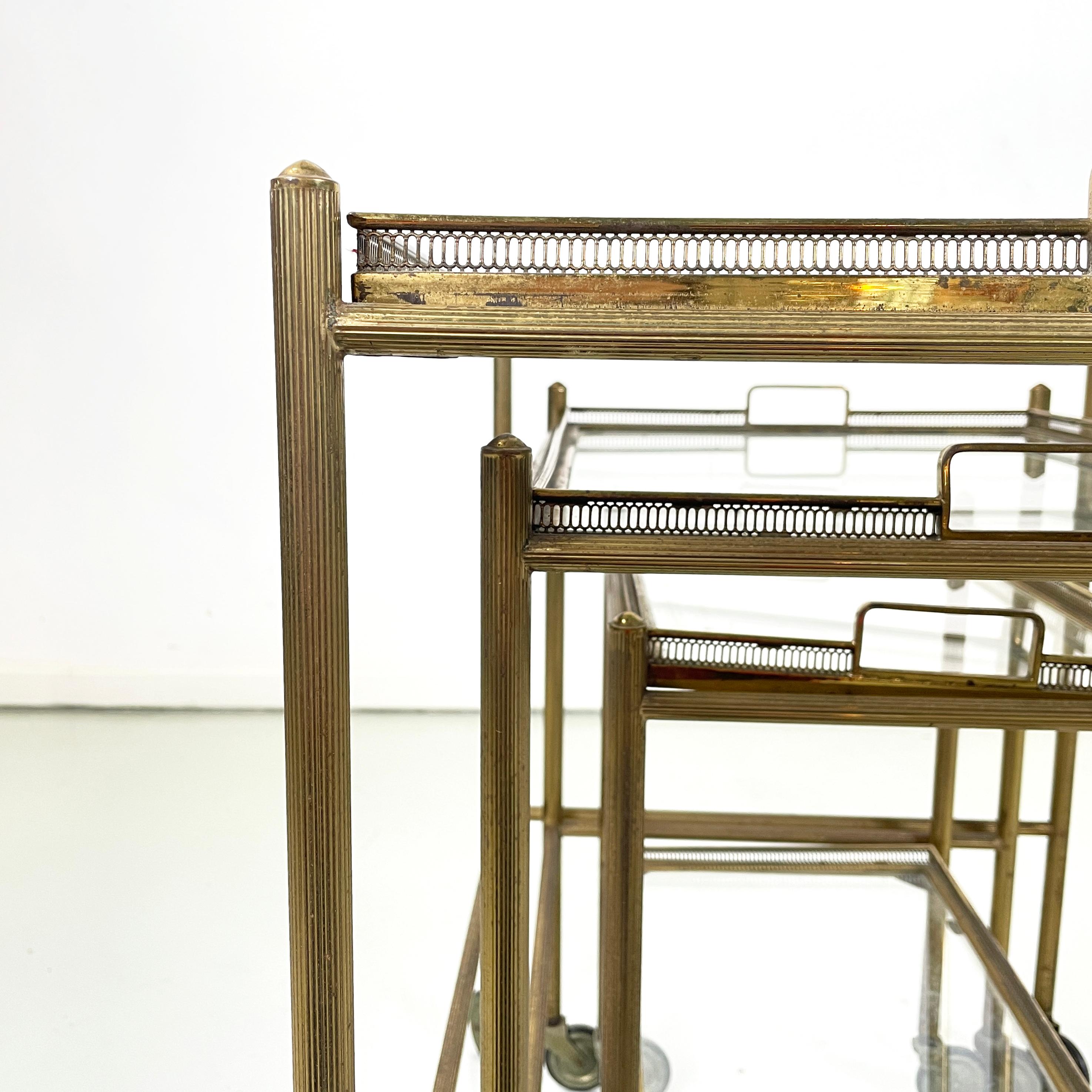 Italian mid-century modern Brass and glass carts with tray, 1960s For Sale 2