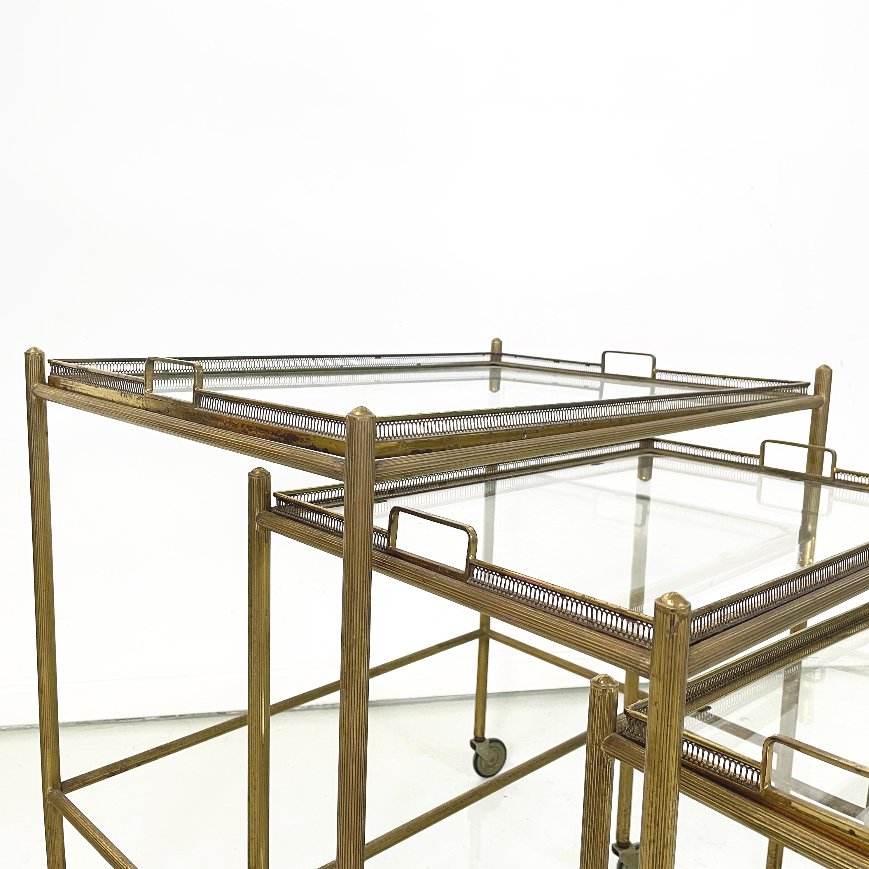 Italian mid-century modern Brass and glass carts with tray, 1960s For Sale 3