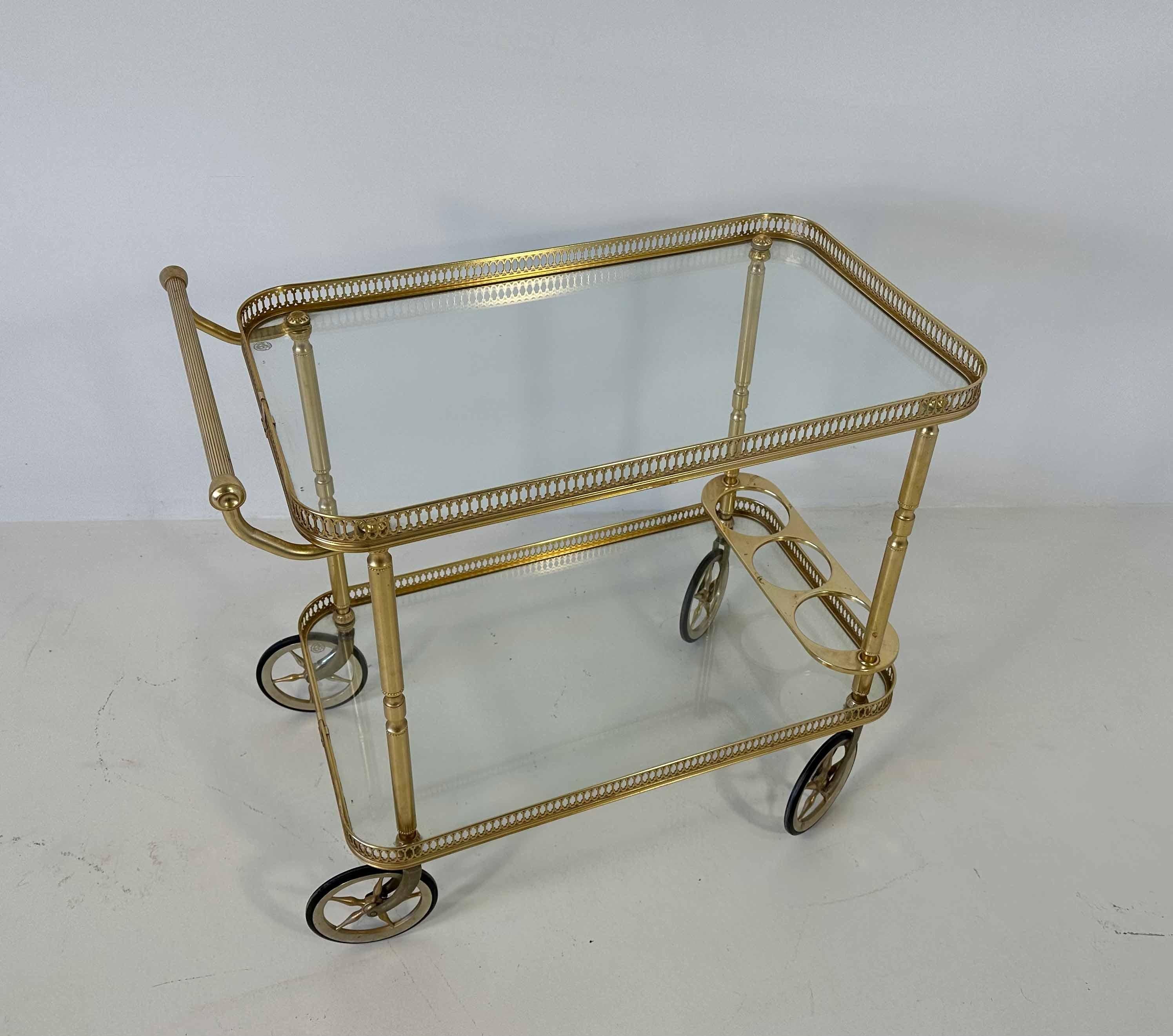 Mid-Century Modern Italian Mid Century Modern Brass and Glass Tray Bart Cart Table by MB, 1970s For Sale