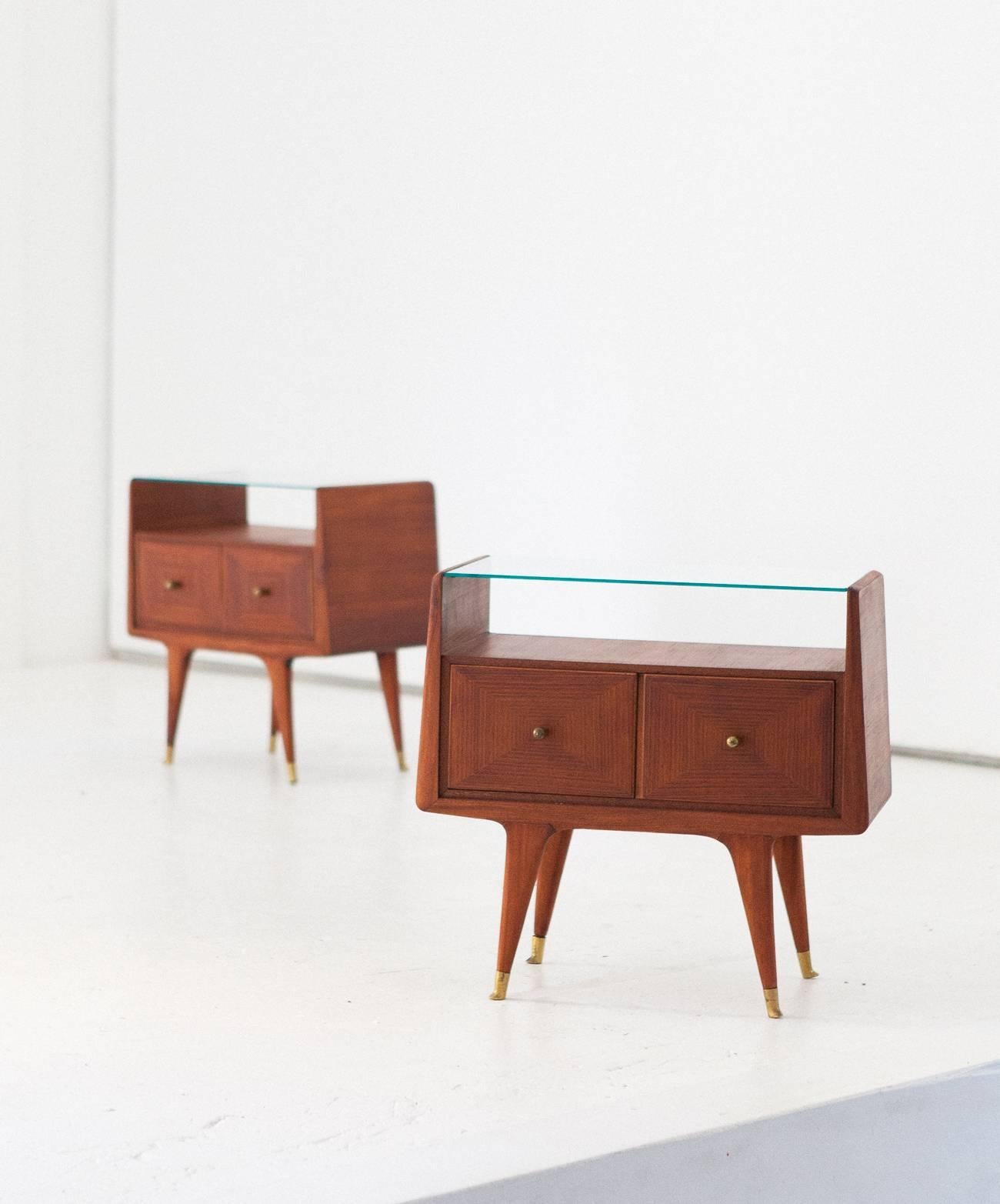 Italian Mid-Century Modern Brass and Mahogany Bedside Tables Nightstands, 1950s In Excellent Condition In Rome, IT