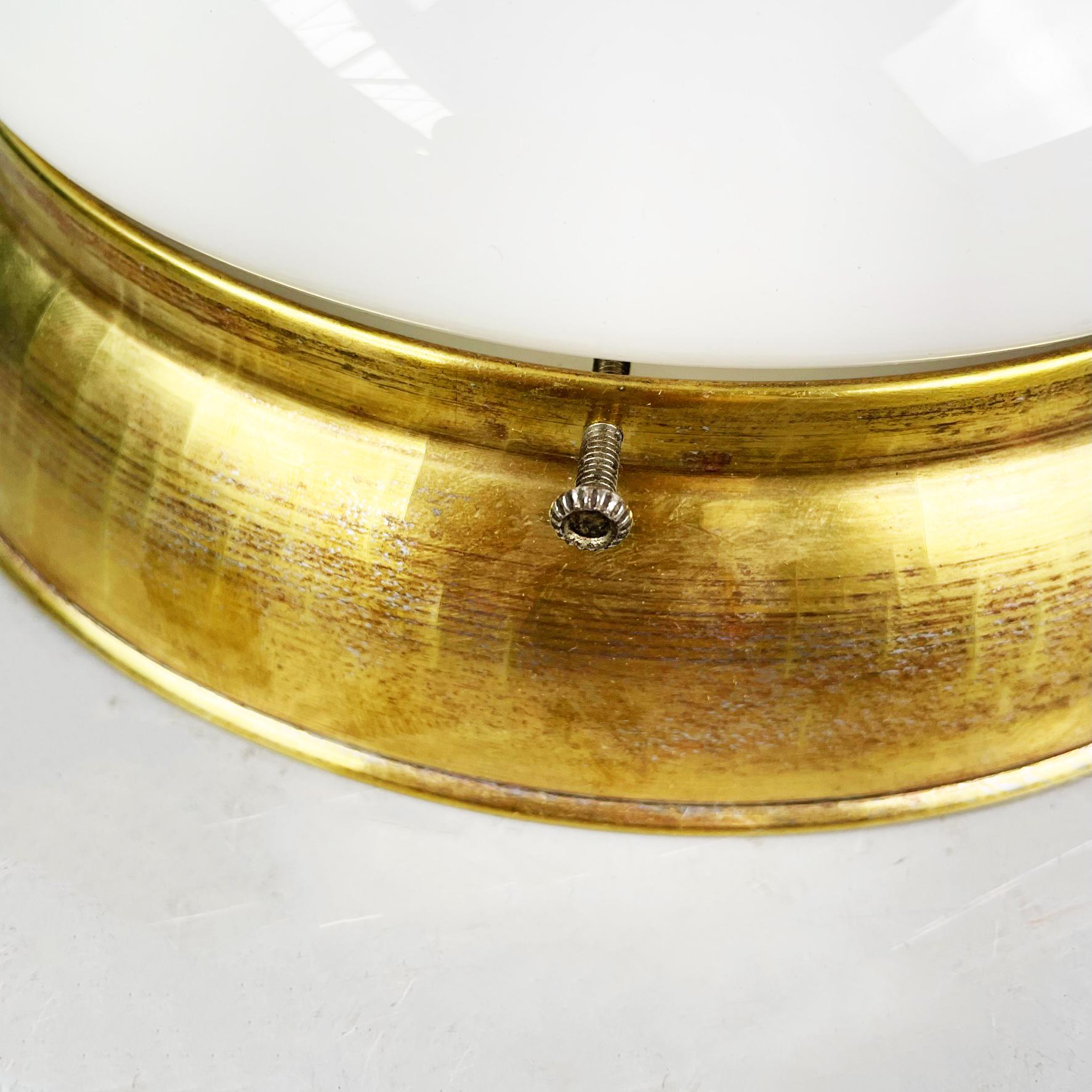 Italian mid-century modern Brass and opaline glass round wall lights, 1960s For Sale 1