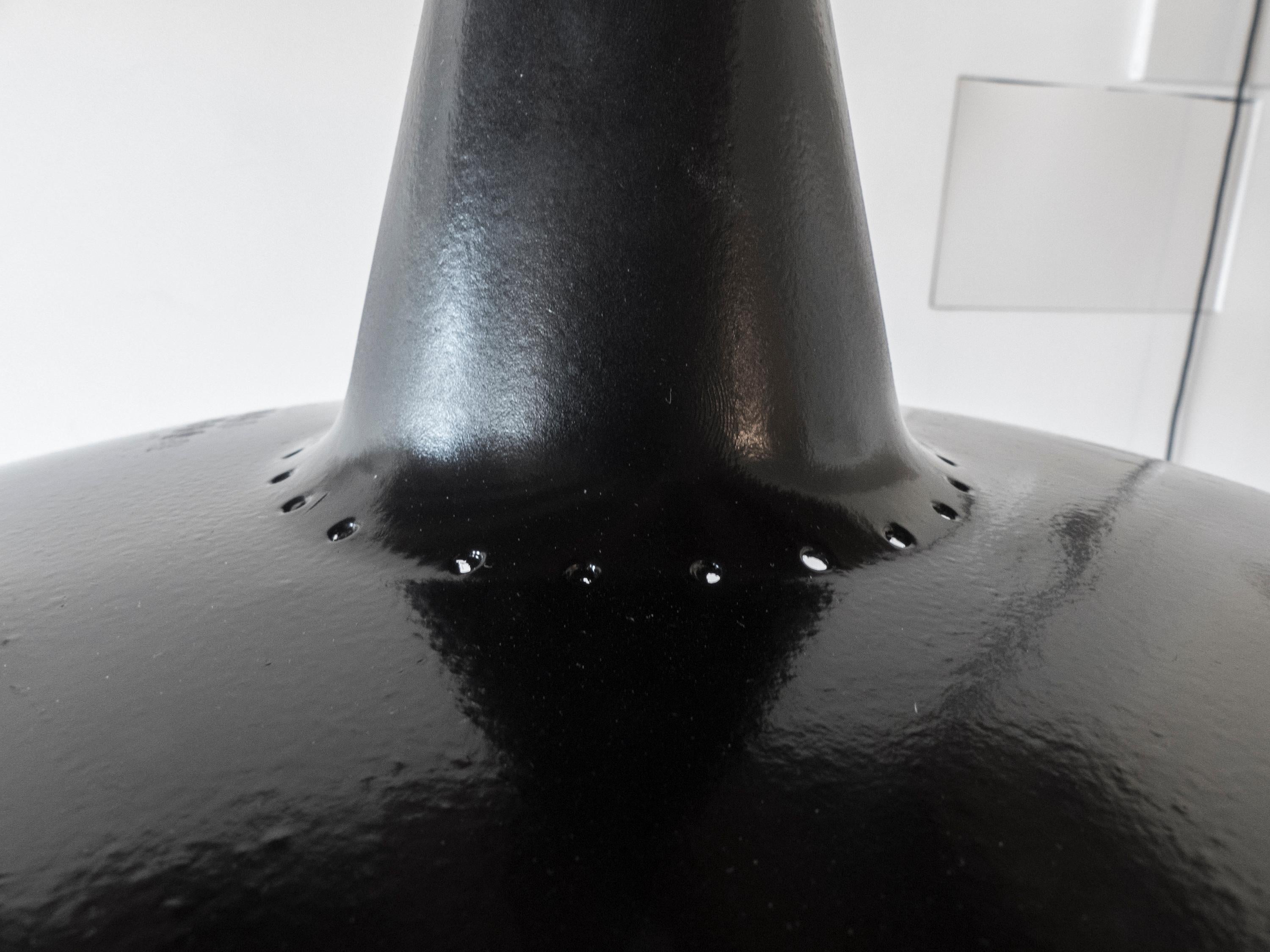 Italian Mid-Century Modern Brass Black Swiveling Telescopic Wall Lamp, 1950s For Sale 1