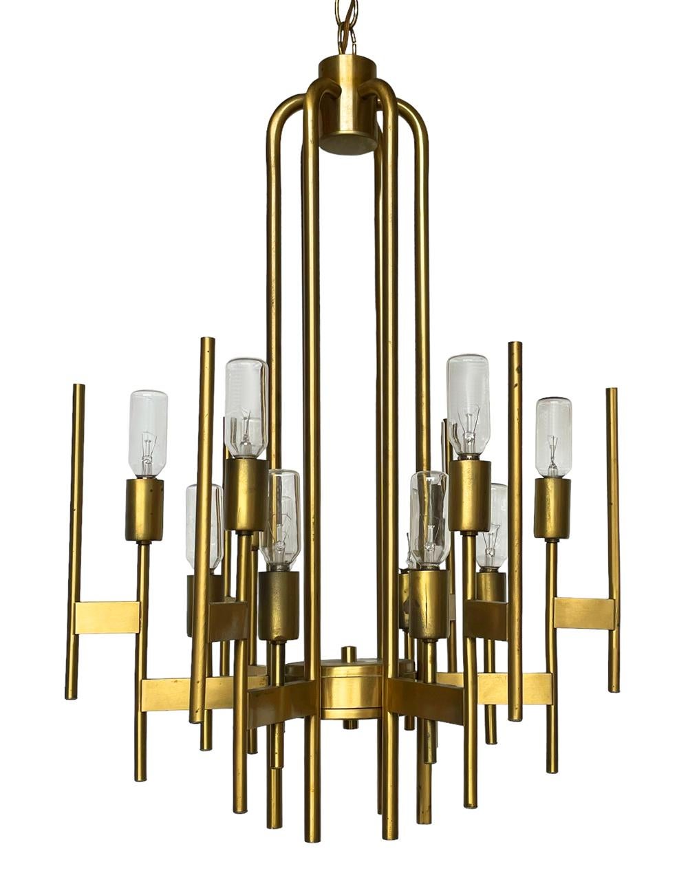 Italian Mid Century Modern Brass Chandelier by Gaetano Sciolari For Sale 1