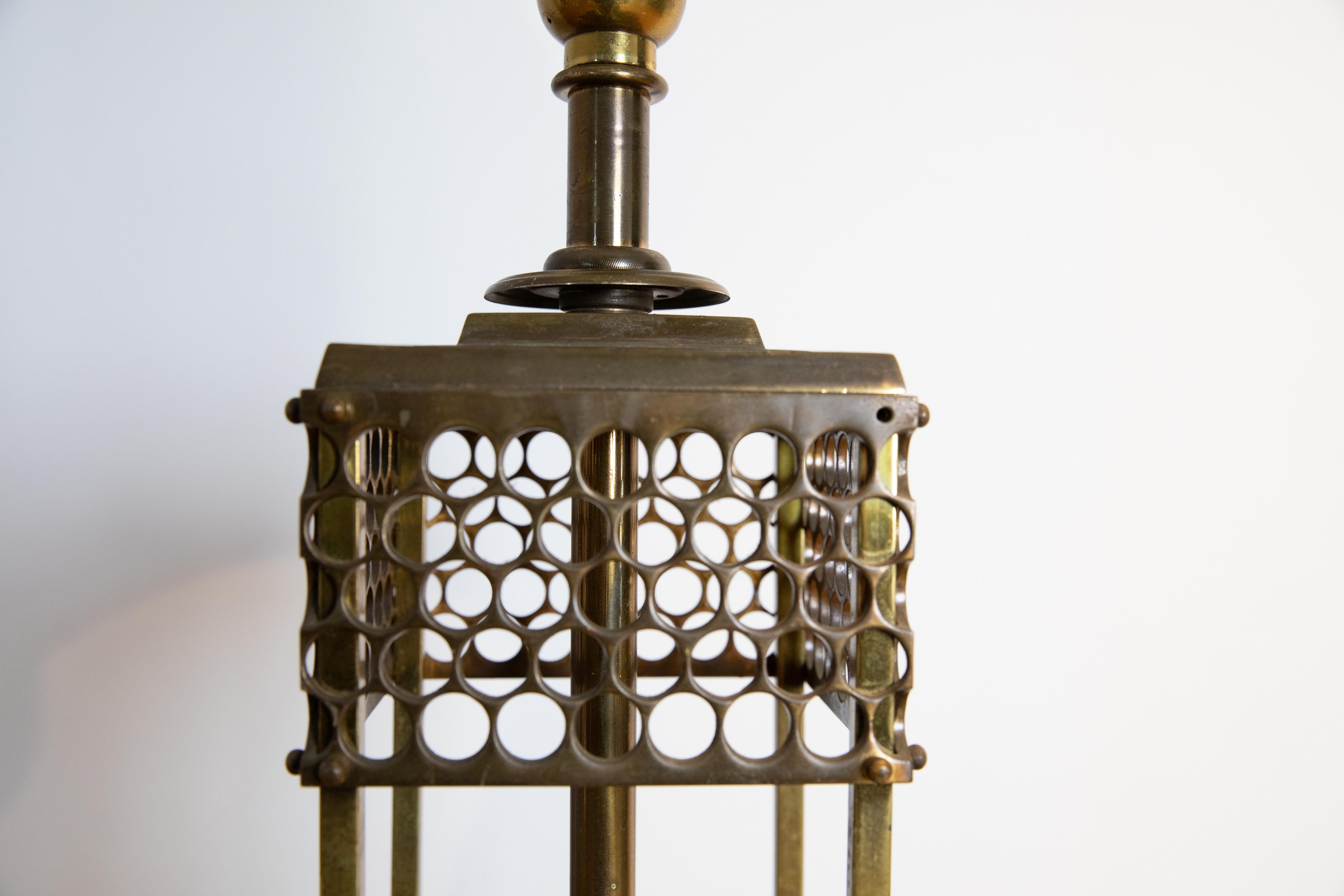 Lámpara de pie italiana de latón de mediados del siglo XX, ca. 1940 Latón en venta