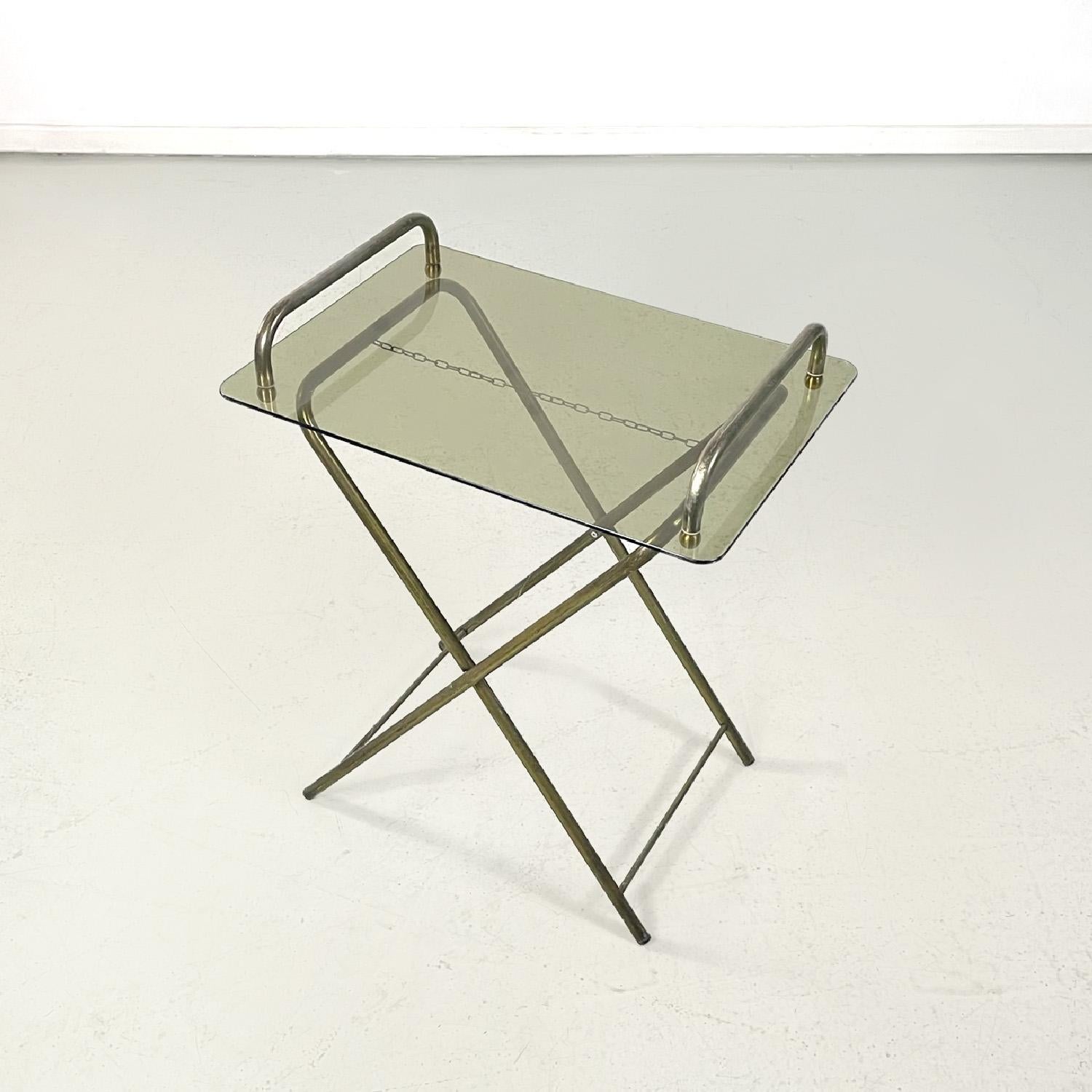 Italian mid-century modern brass structure and crystal top service table, 1960s In Good Condition For Sale In MIlano, IT