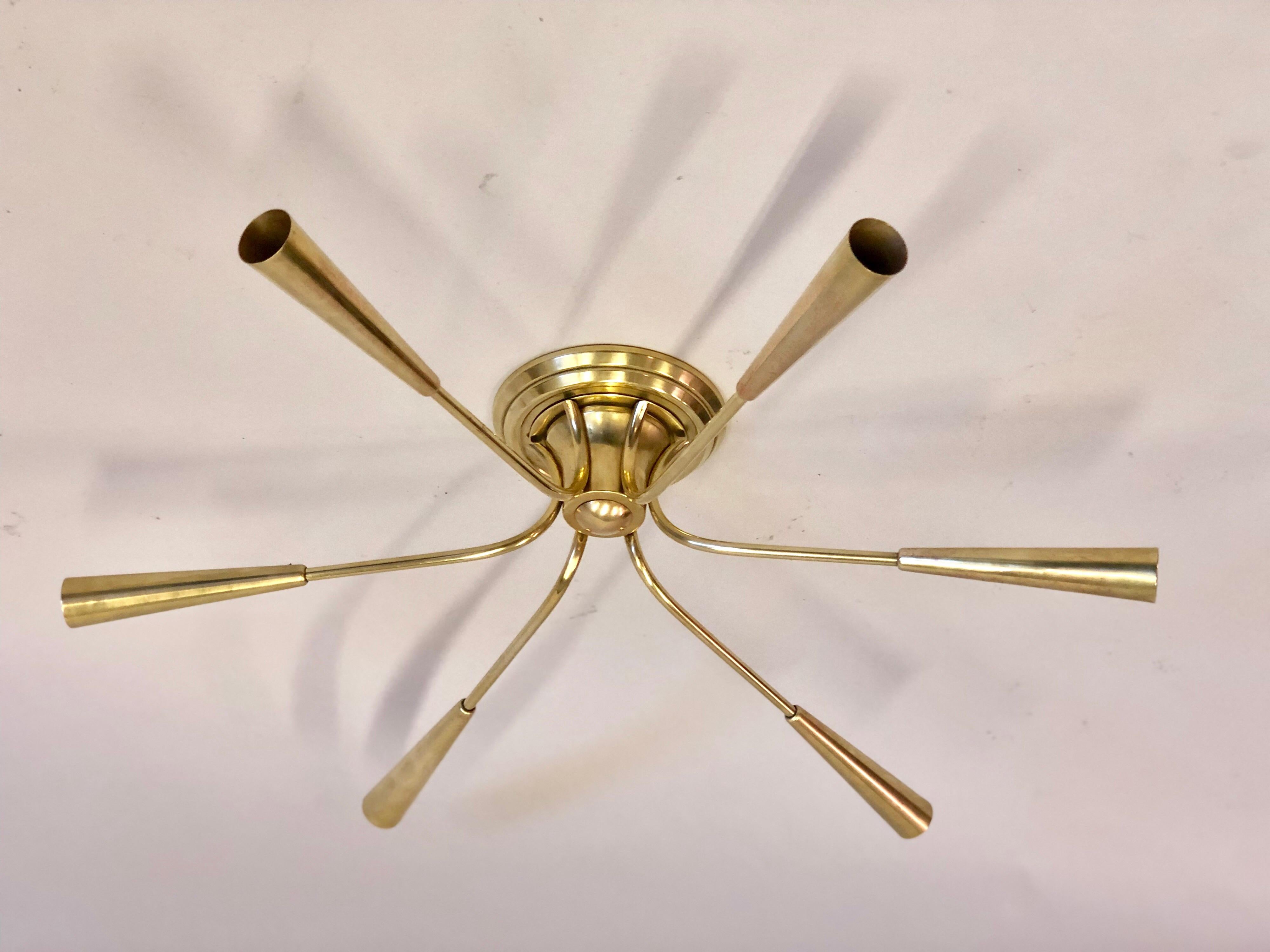 Italian Mid-Century Modern Brass Sunburst/Sputnik Flush Mount by Stilnovo In Good Condition For Sale In New York, NY