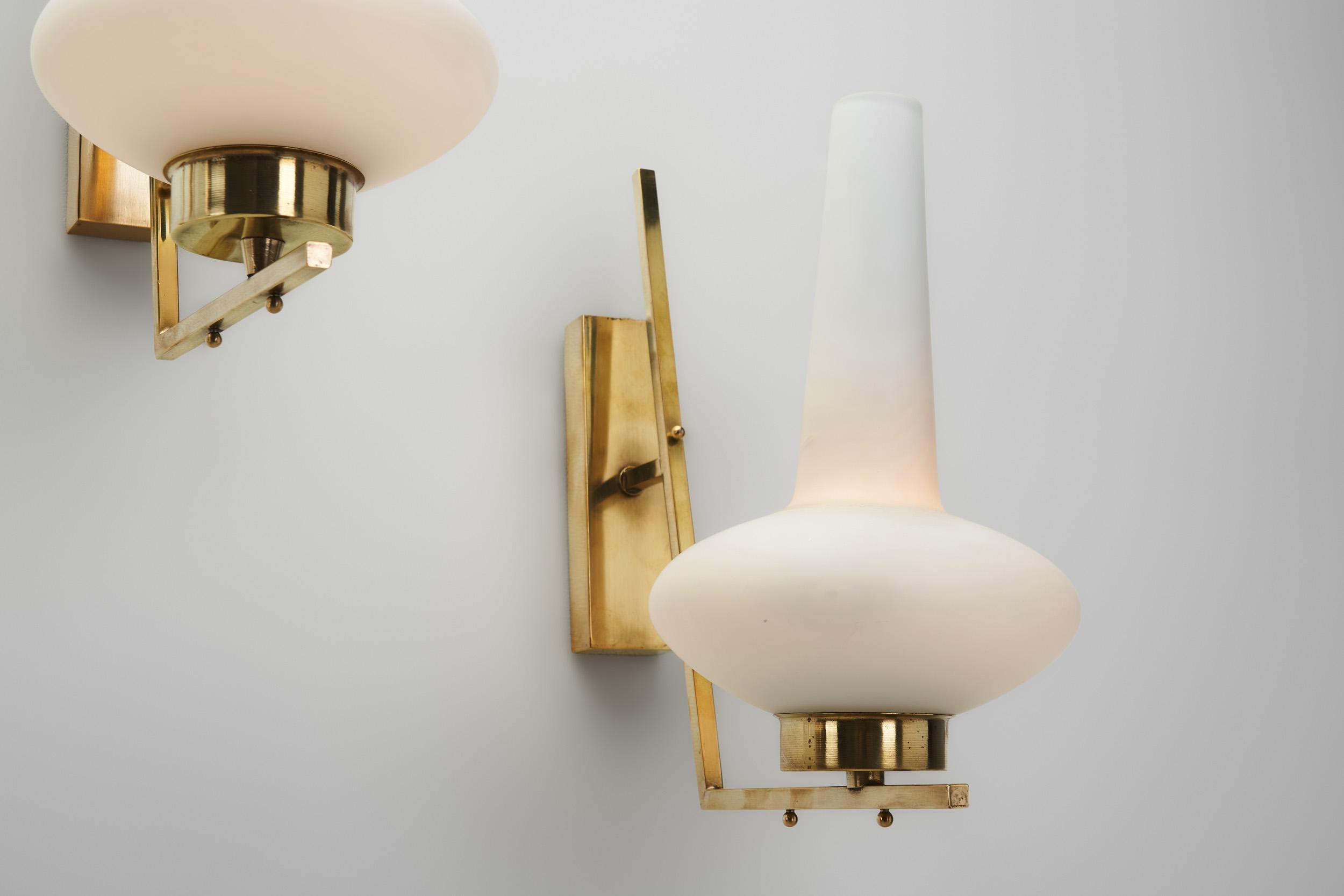 Italian Mid-Century Modern Brass Wall Lamps, Italy 1950s For Sale 6