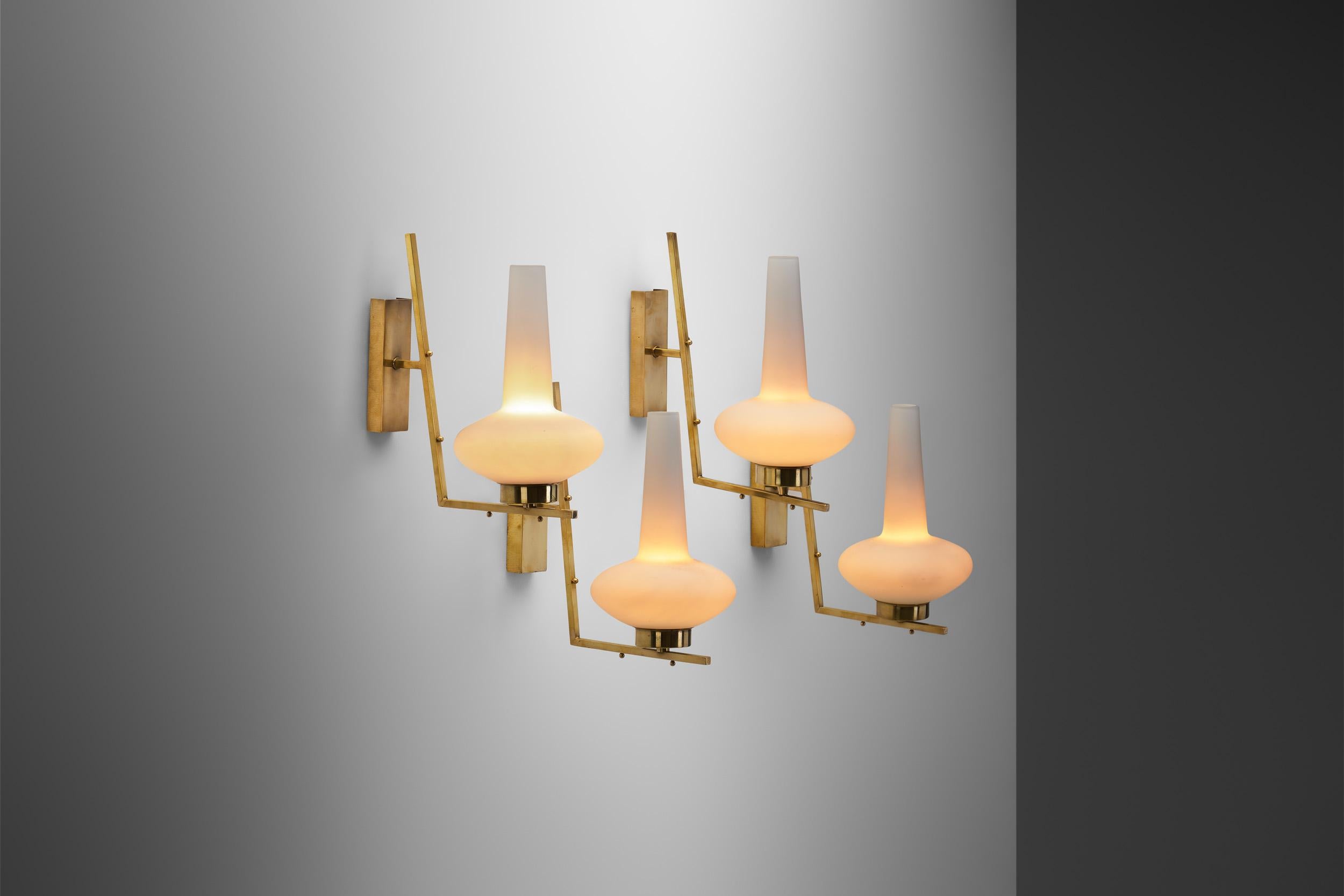 Mid-20th Century Italian Mid-Century Modern Brass Wall Lamps, Italy 1950s For Sale